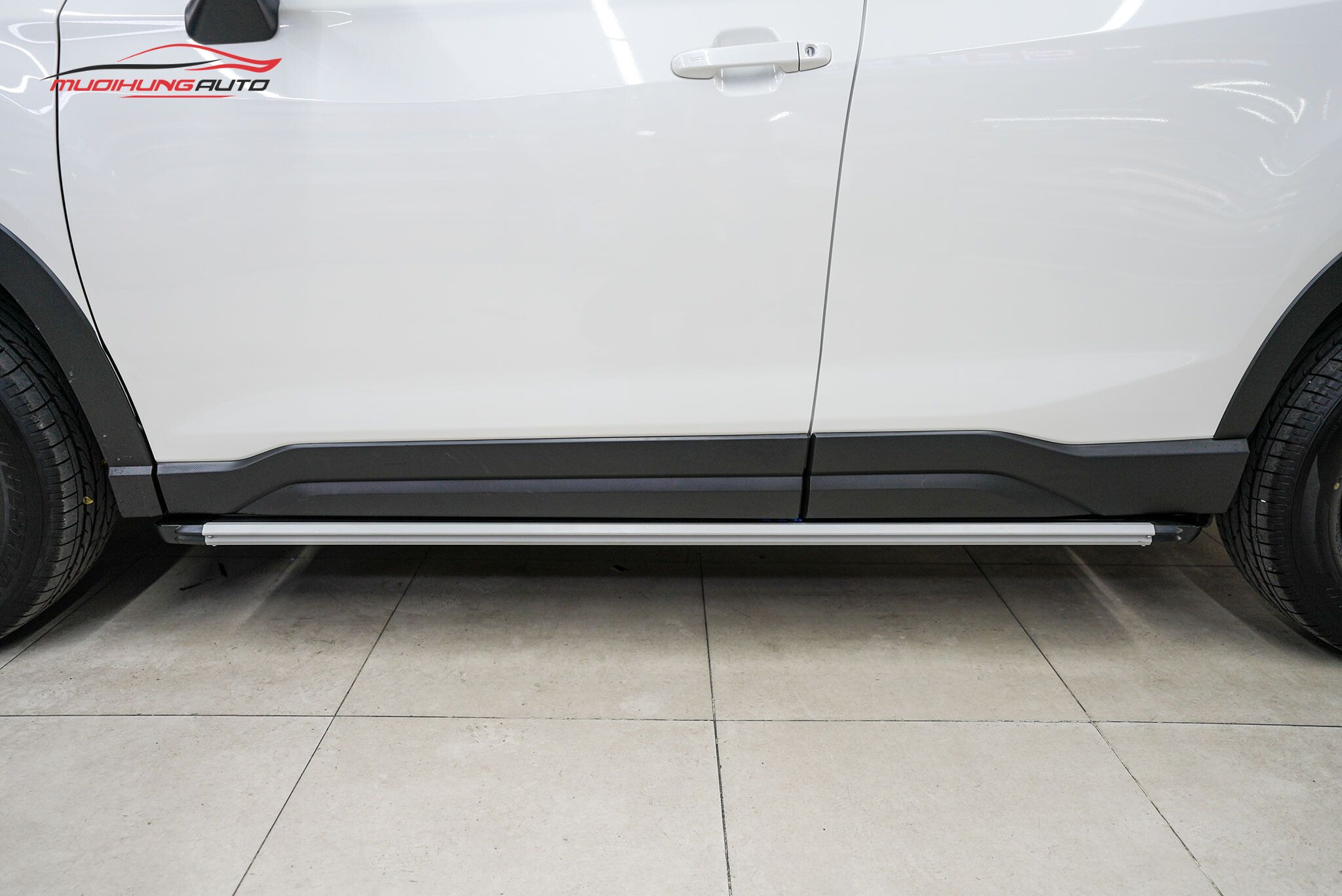 Bệ bước Subaru Forester 2023