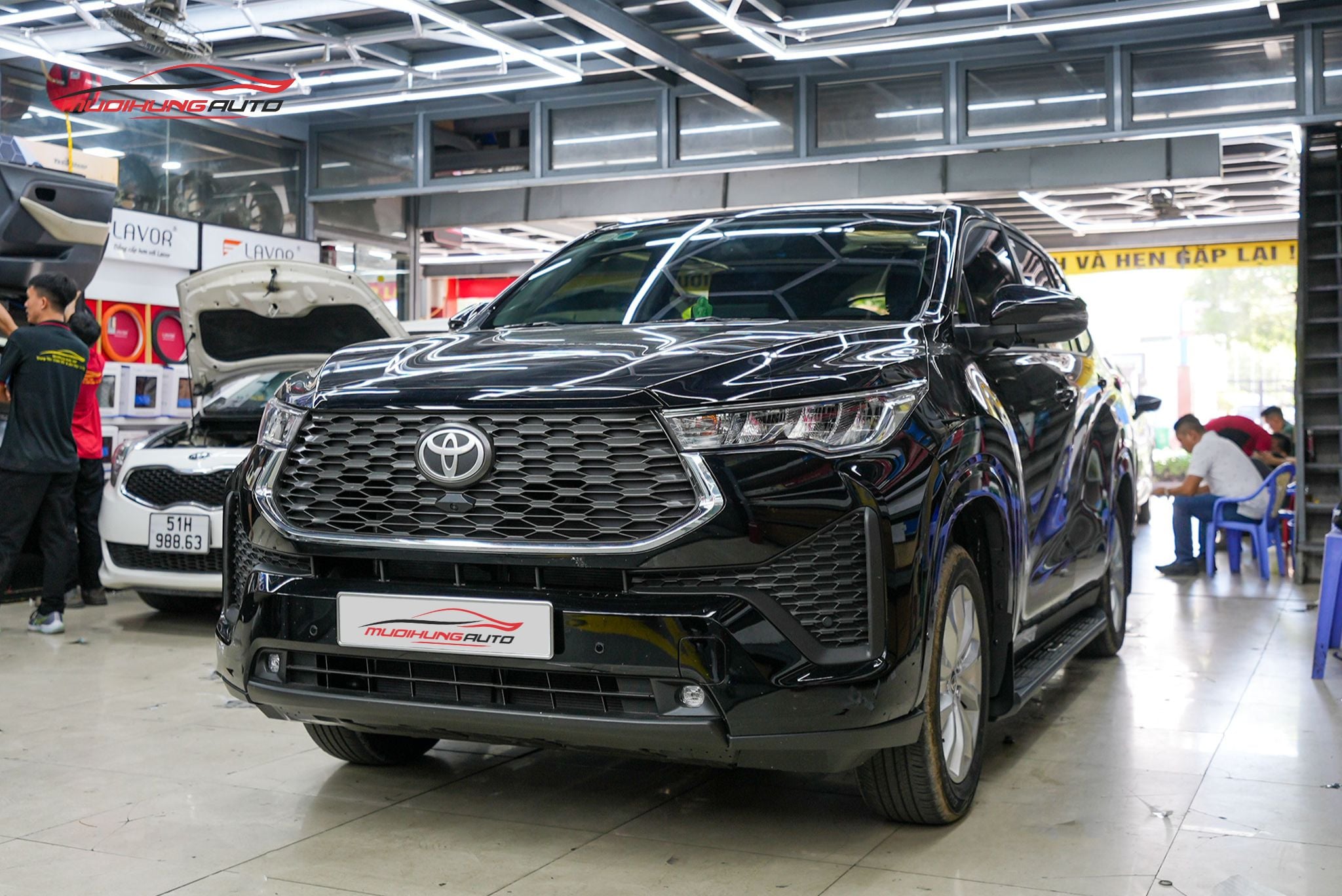 Bệ bước Toyota Innova Cross 2024