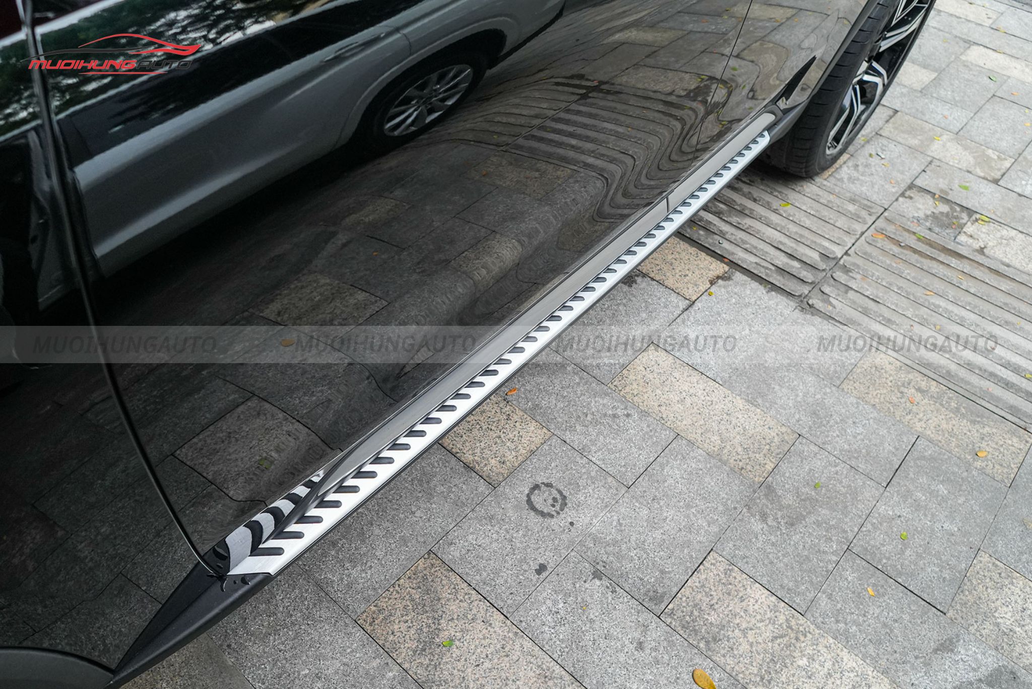 Bệ bước Vinfast LUX SA2.0 2020