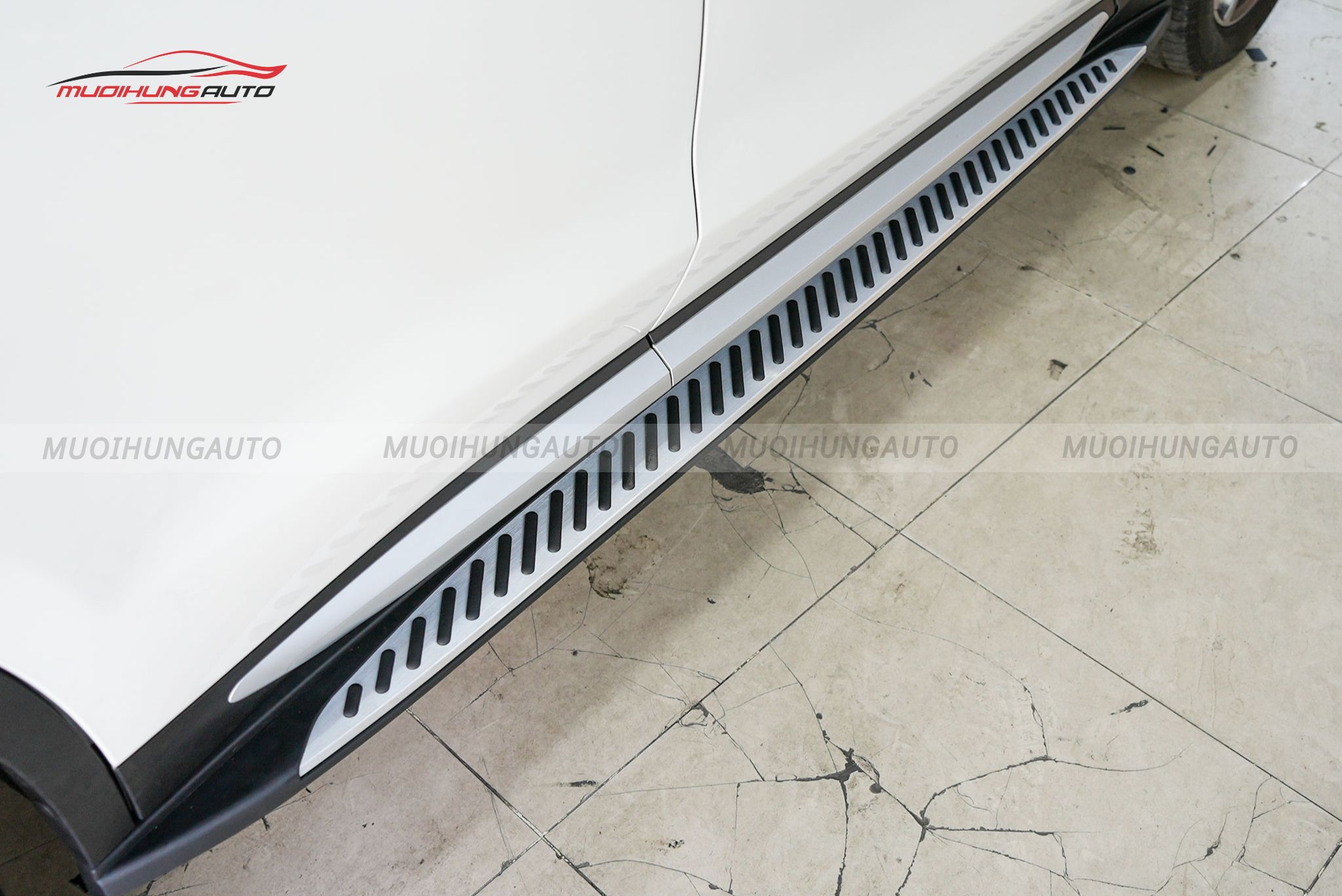 Bệ bước xe BMW X3 2023