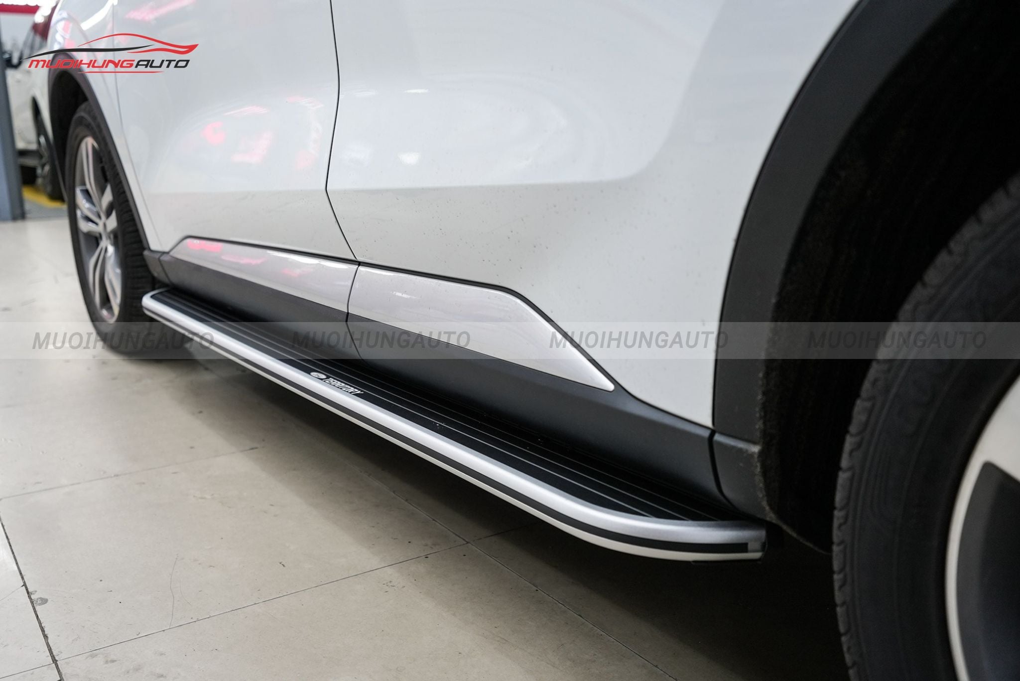 Bệ bước xe Ford Territory 2024