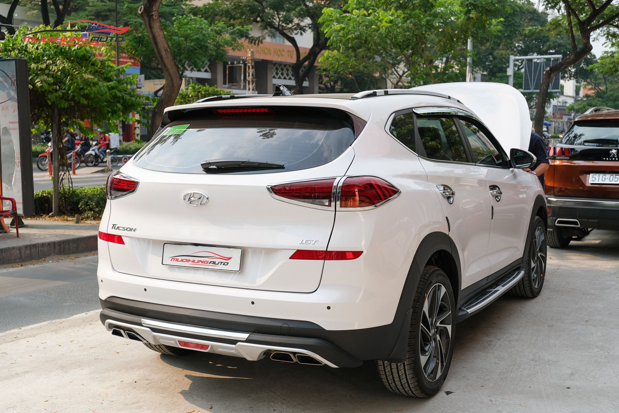 Bệ bước xe Hyundai Tucson 2018