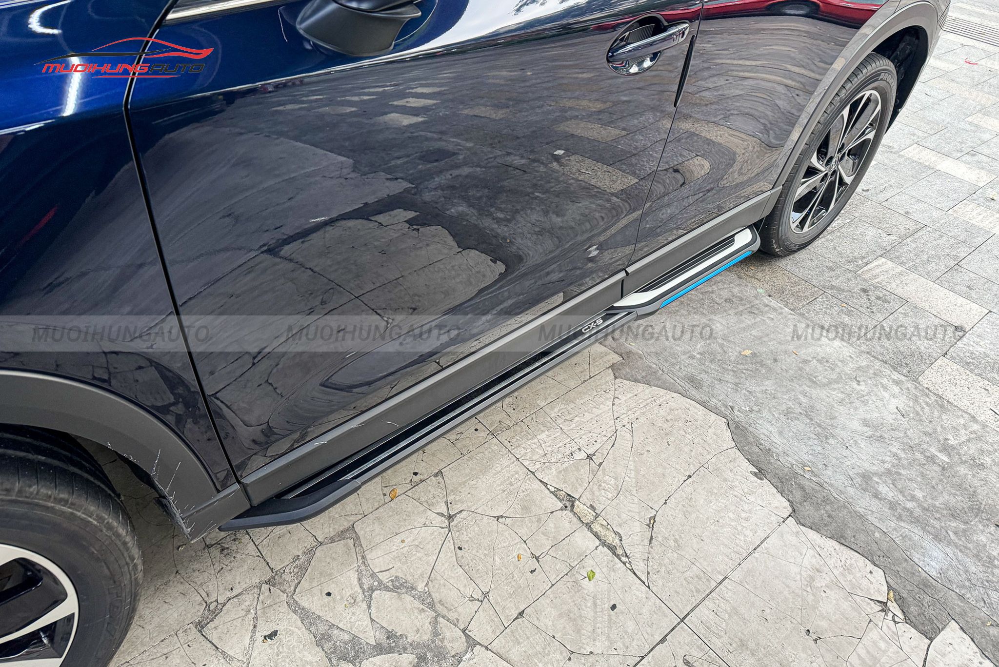 Bệ bước xe Mazda CX5 2024