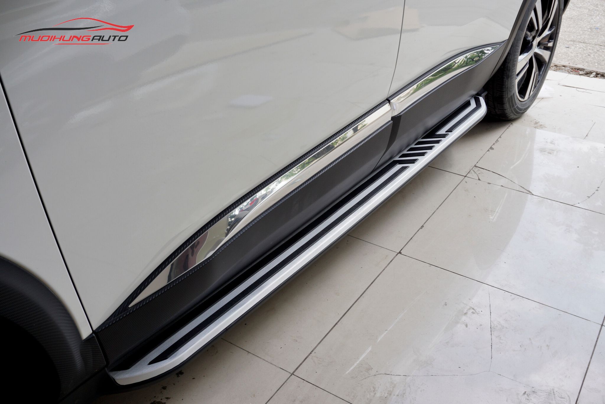 Bệ lên xuống Peugeot