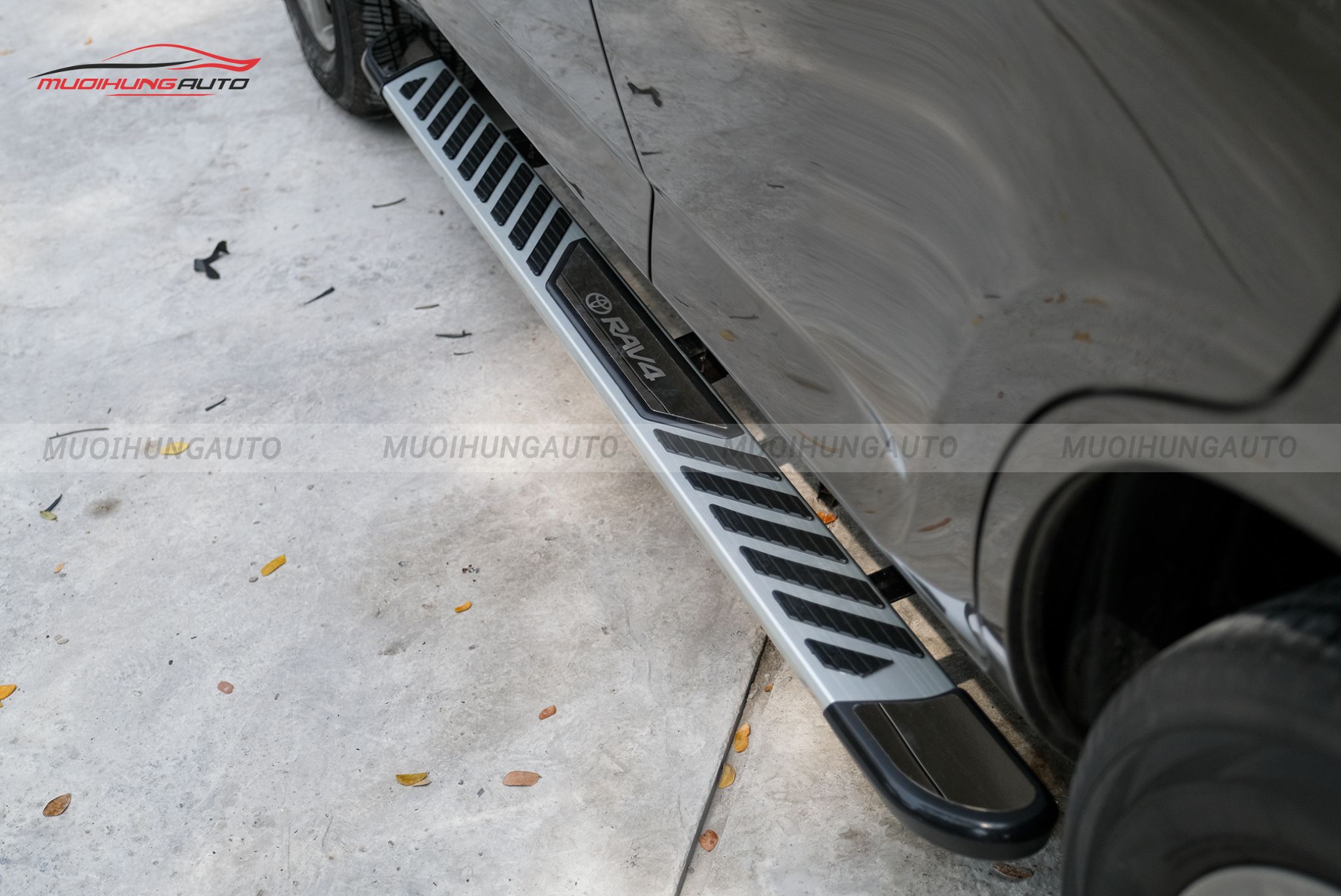 Bệ lên xuống Toyota RAV 2015+