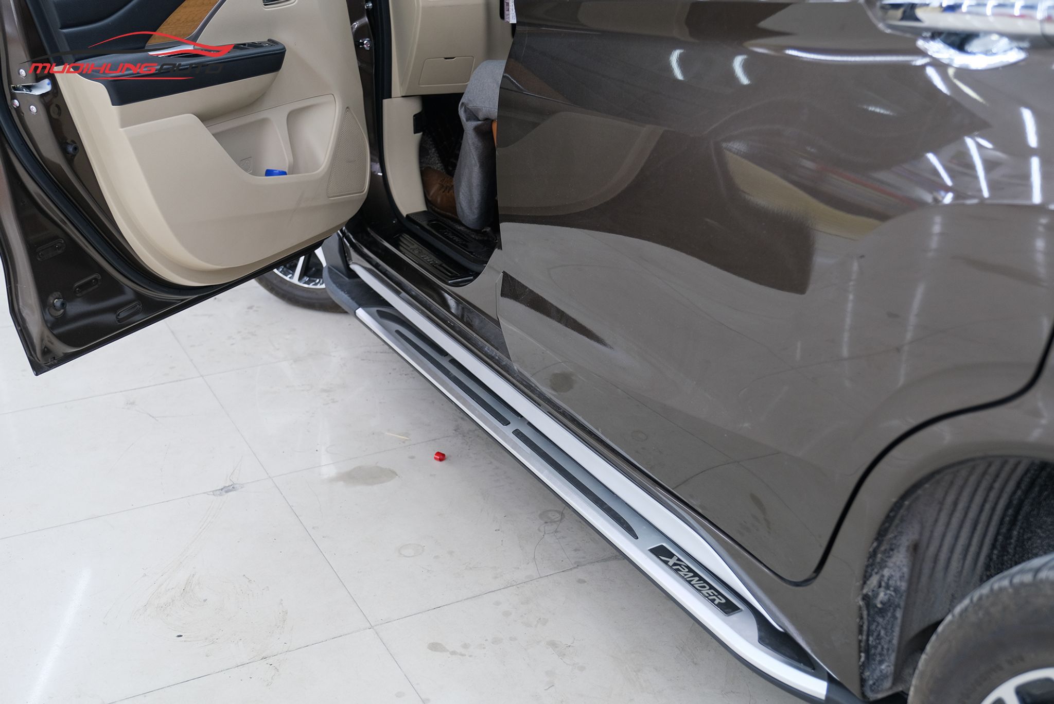 Top 5+ Mẫu Bệ Bước Mitsubishi Xpander Bền Đẹp Nhất 2025