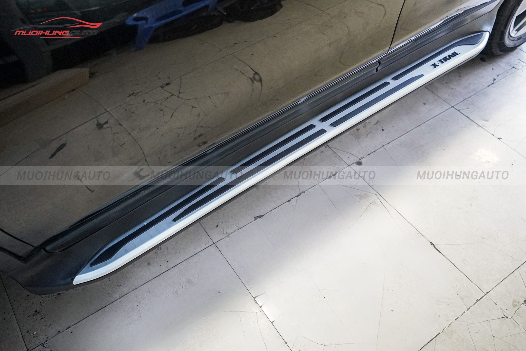 Bệ lên xuống xe Nissan X-Trail 2017