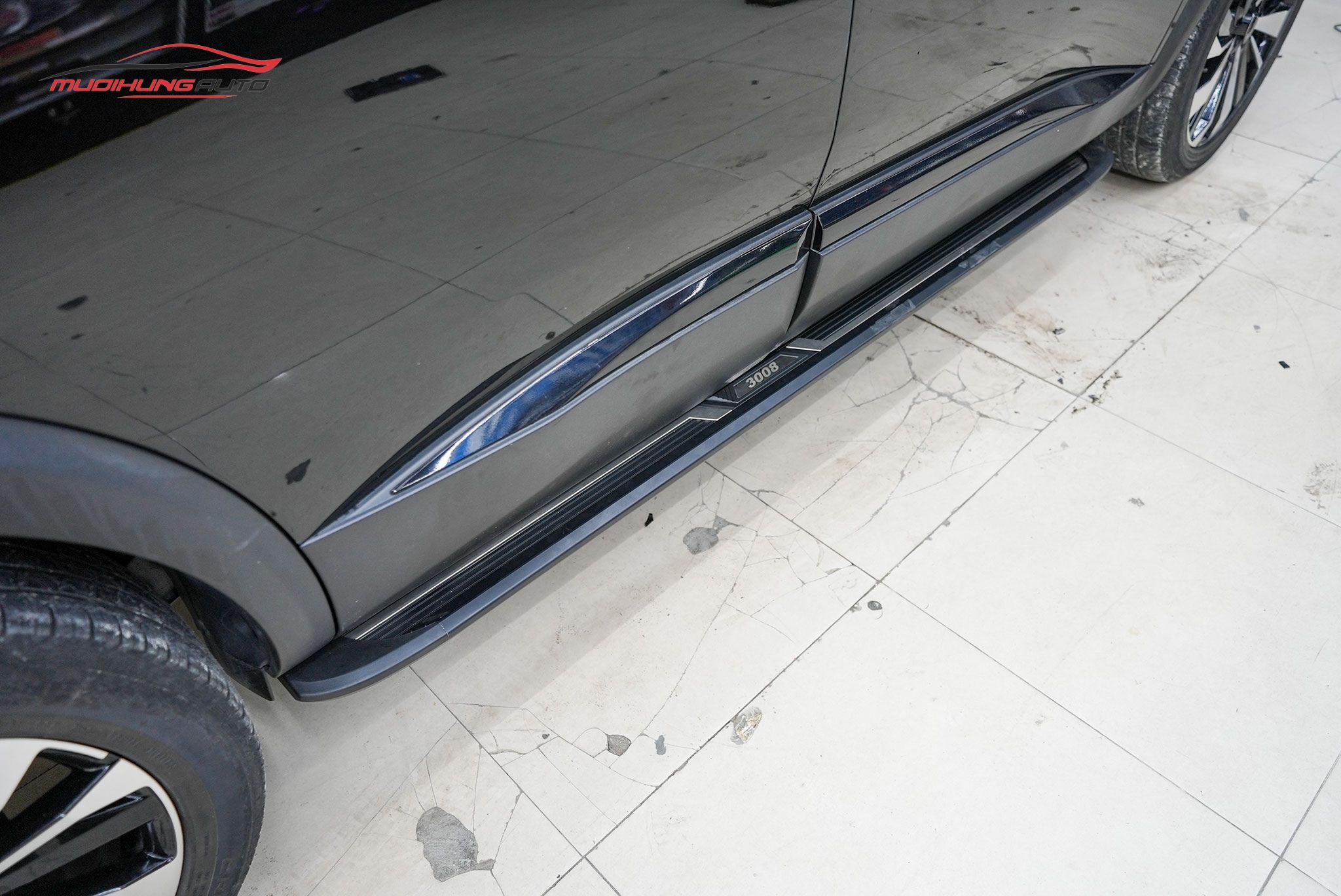 Bệ lên xuống xe Peugeot 3008