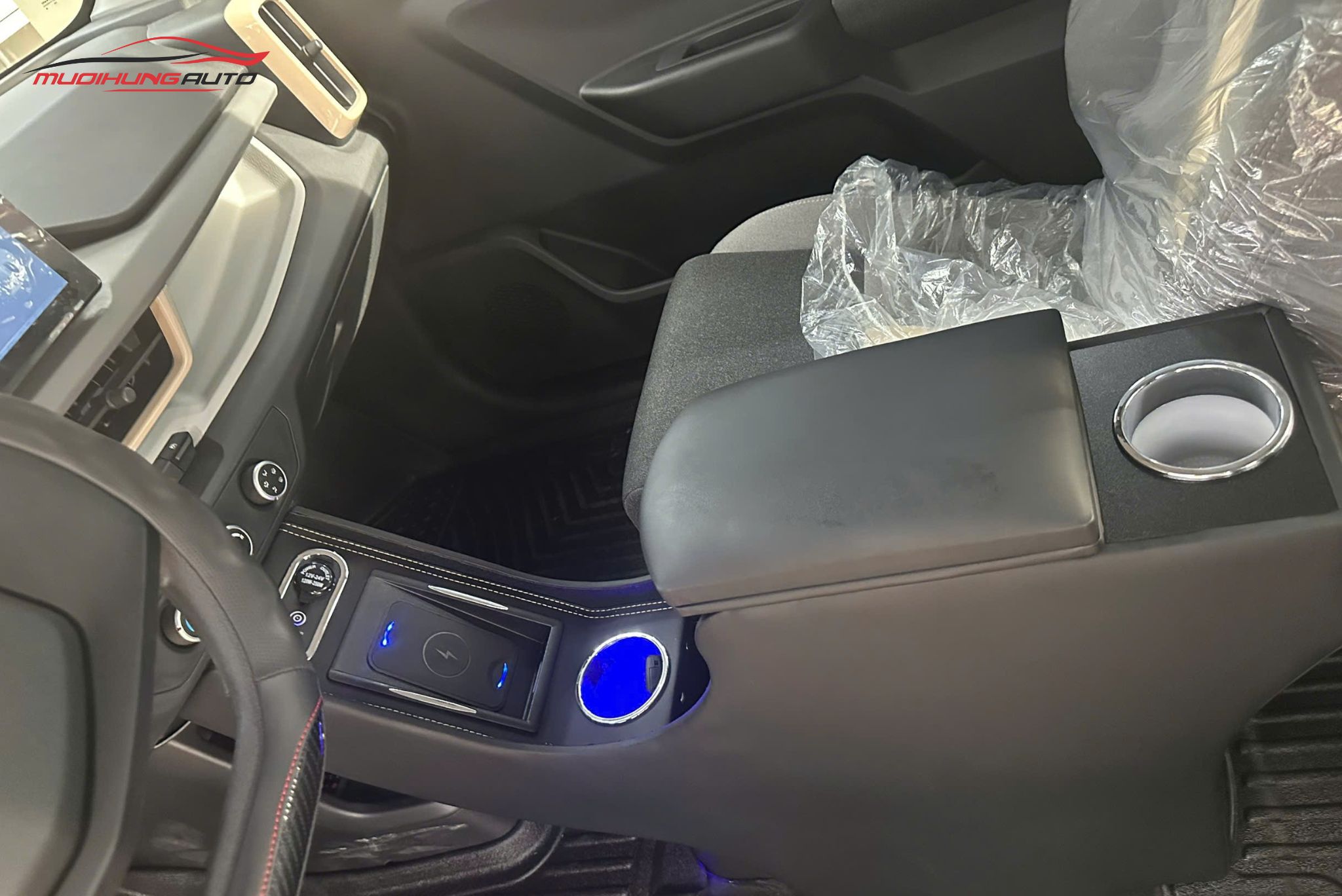 bệ tỳ tay cho VF3