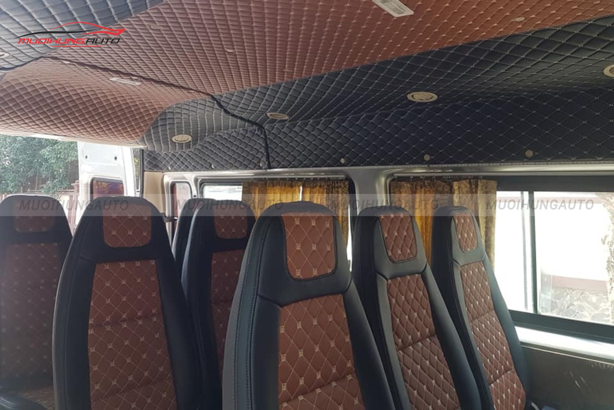 Bọc ghế da cho ô tô Ford Transit