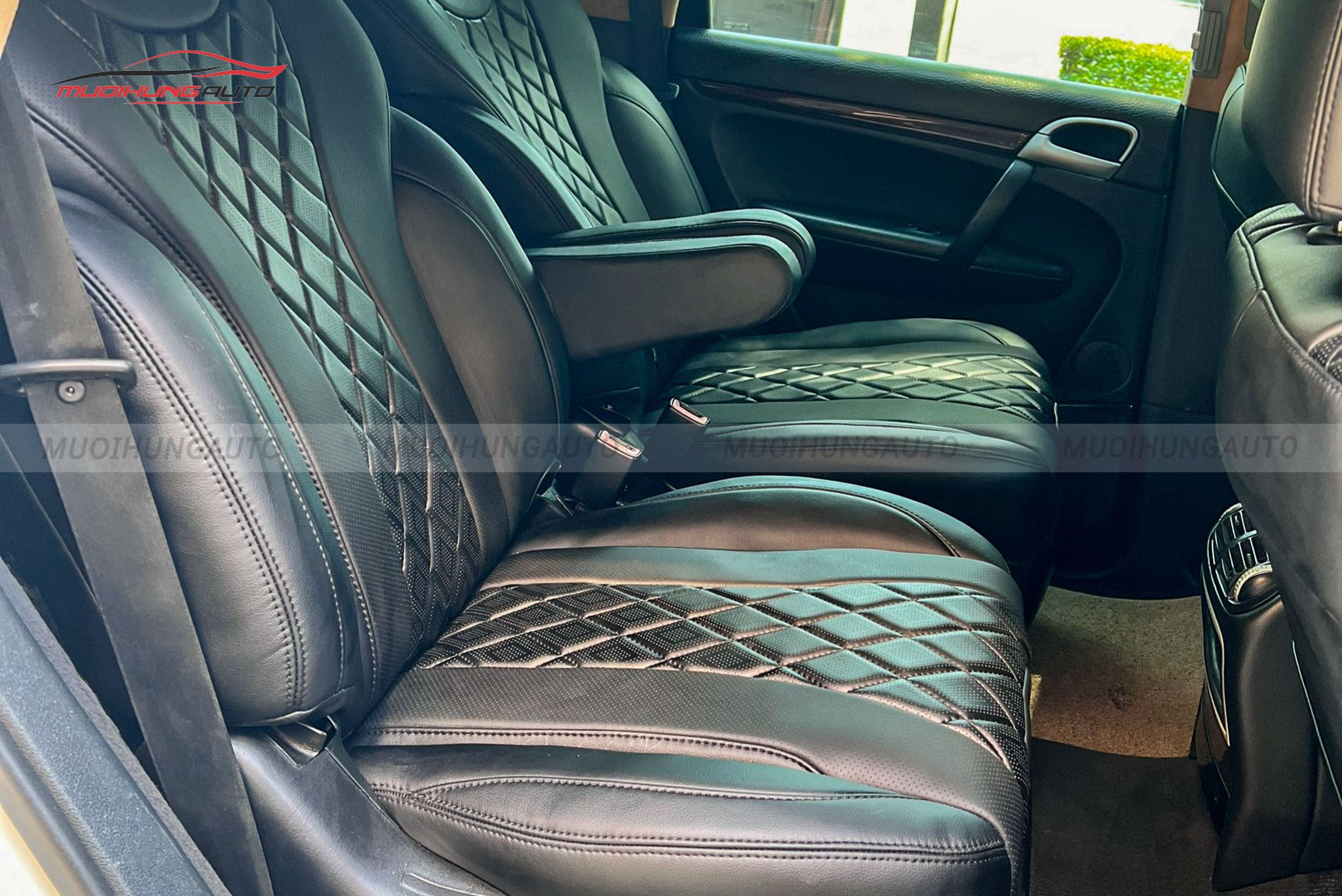 Bọc ghế da cho ô tô Porsche Cayenne 2008