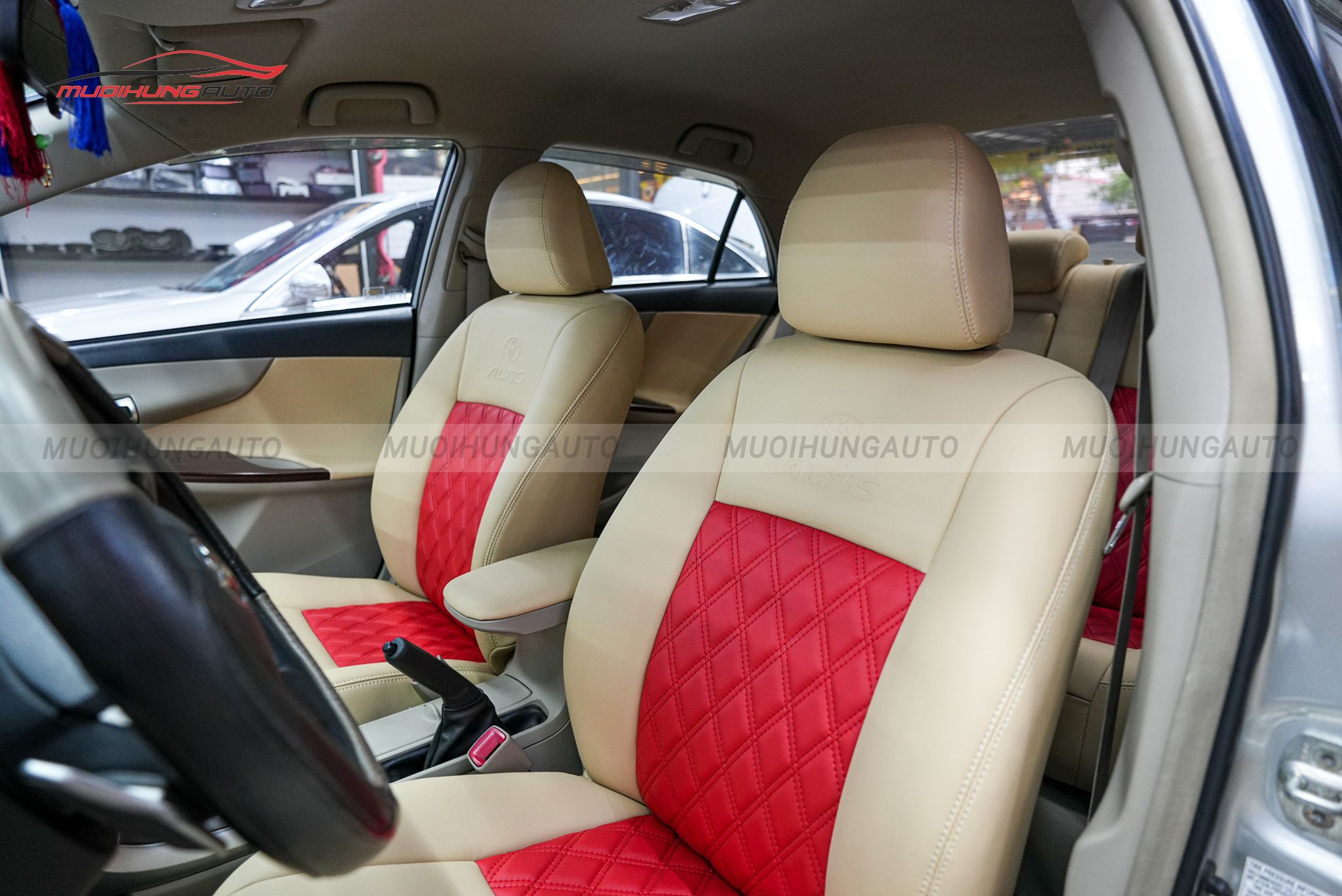 Bọc ghế da cho ô tô Toyota Altis 2010