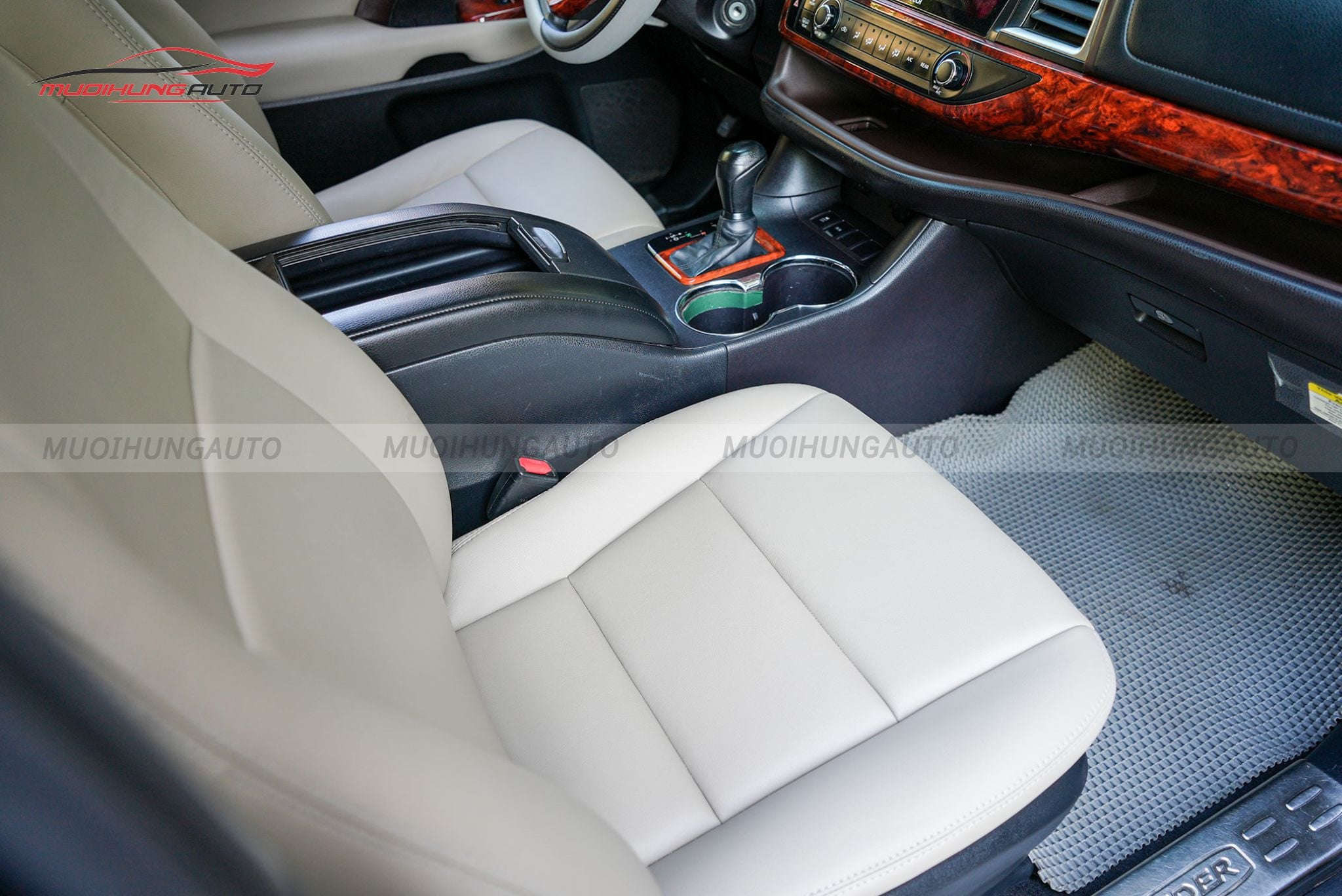 Bọc ghế da cho ô tô Toyota Highlander 2015