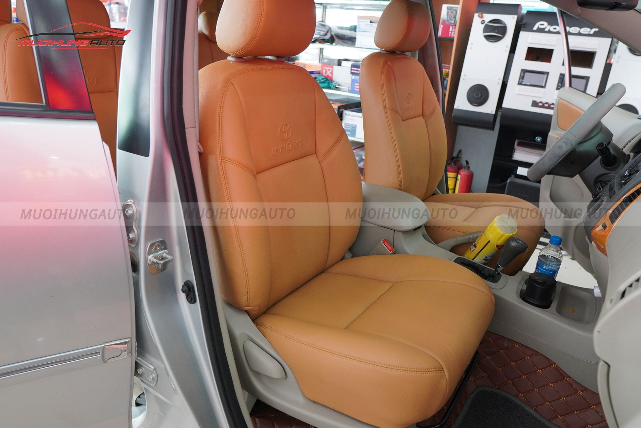 Bọc ghế da cho ô tô Toyota Innova