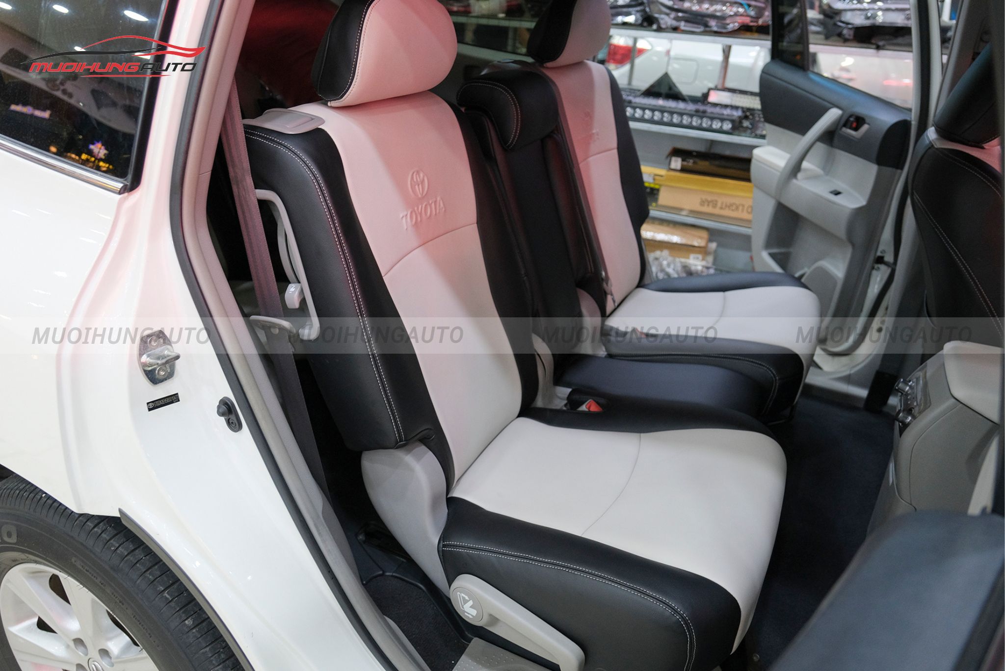 Bọc ghế da cho Toyota Highlander