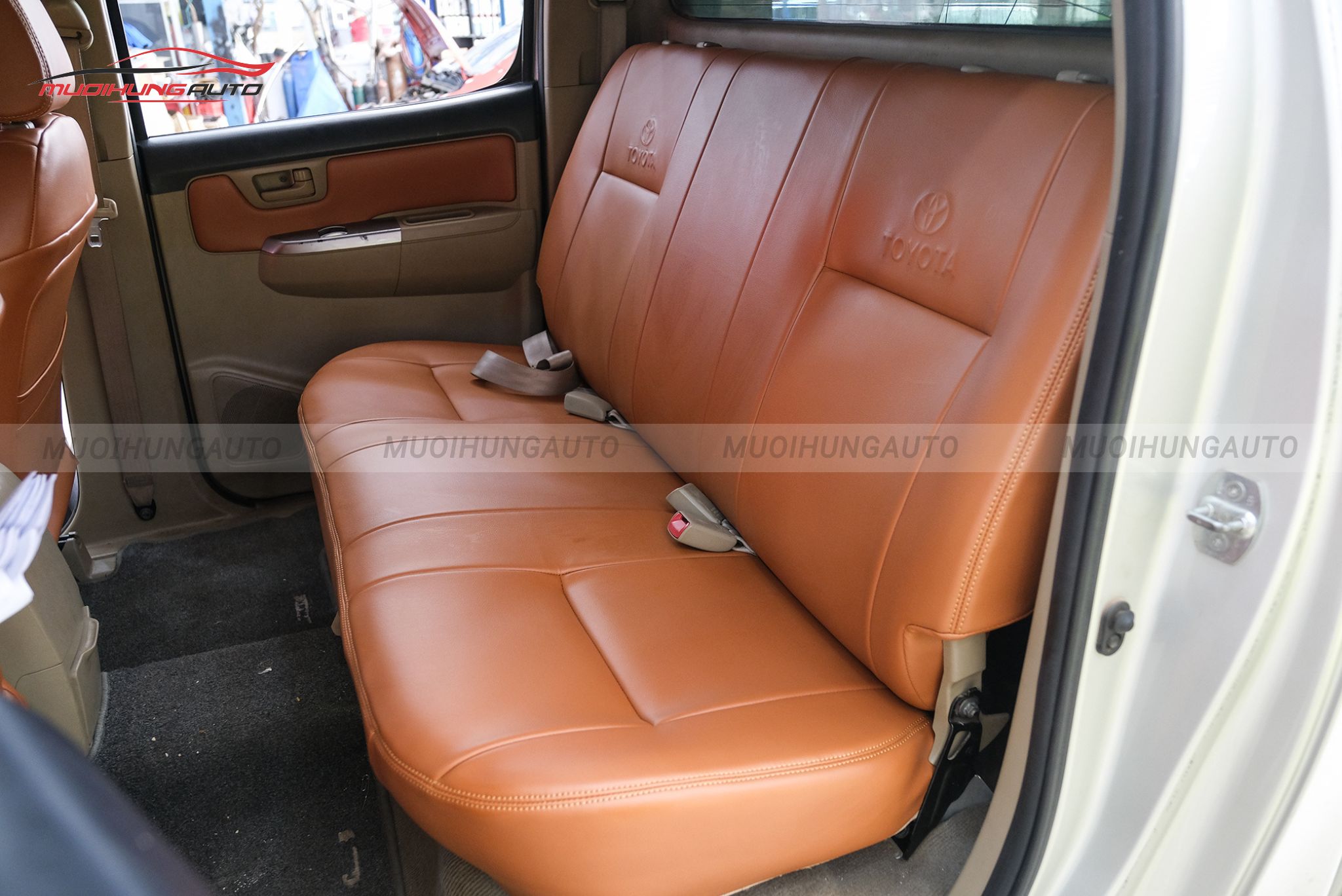 Bọc ghế da cho Toyota Hilux