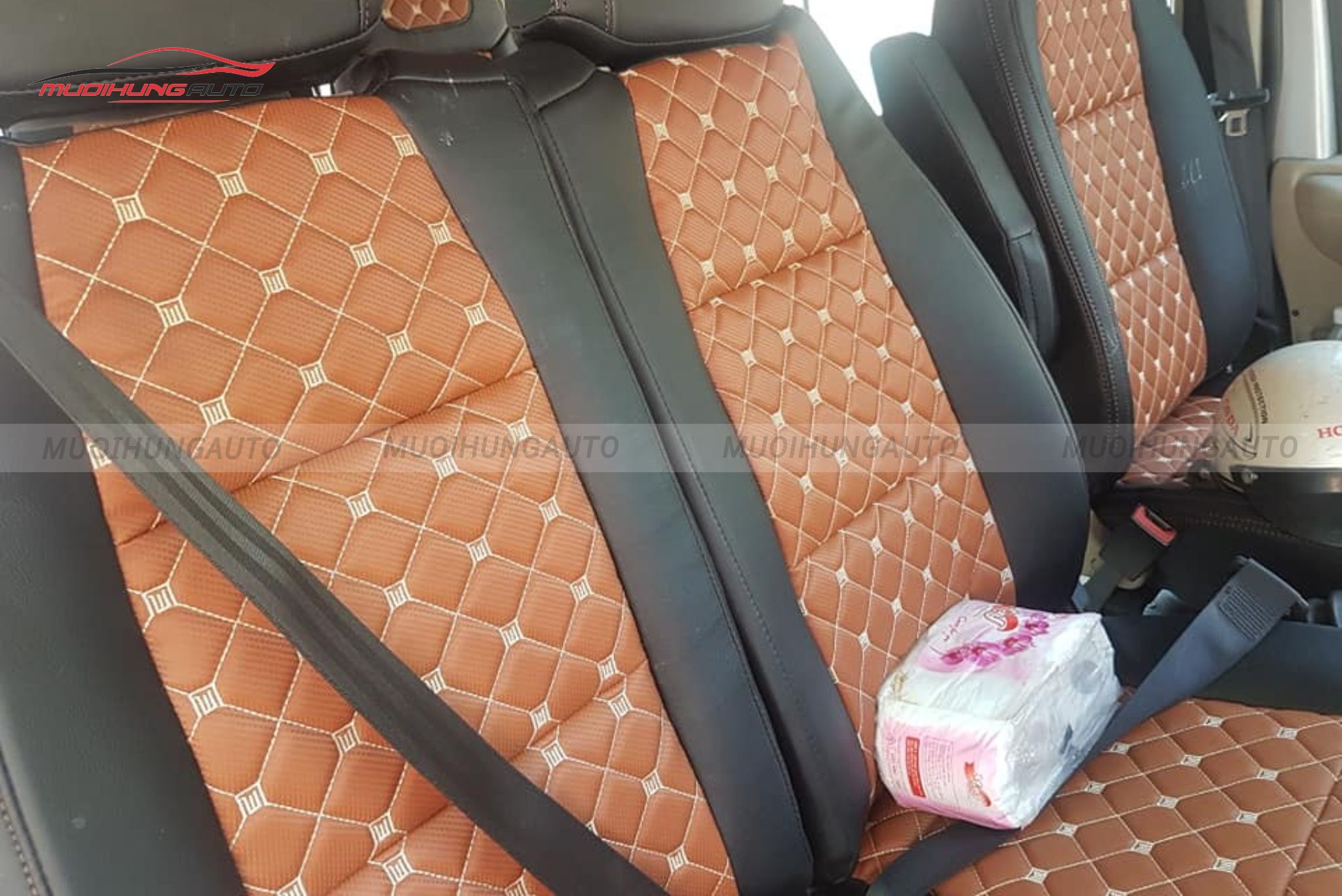 Bọc ghế da cho xe Ford Transit