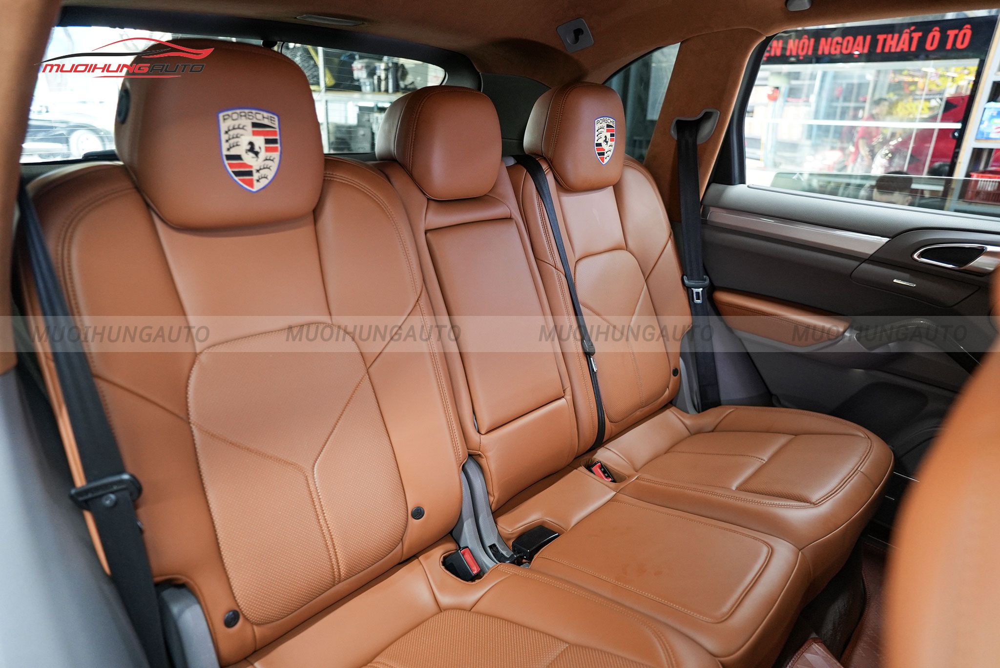 Bọc ghế da cho xe hơi Porsche Cayenne 2011