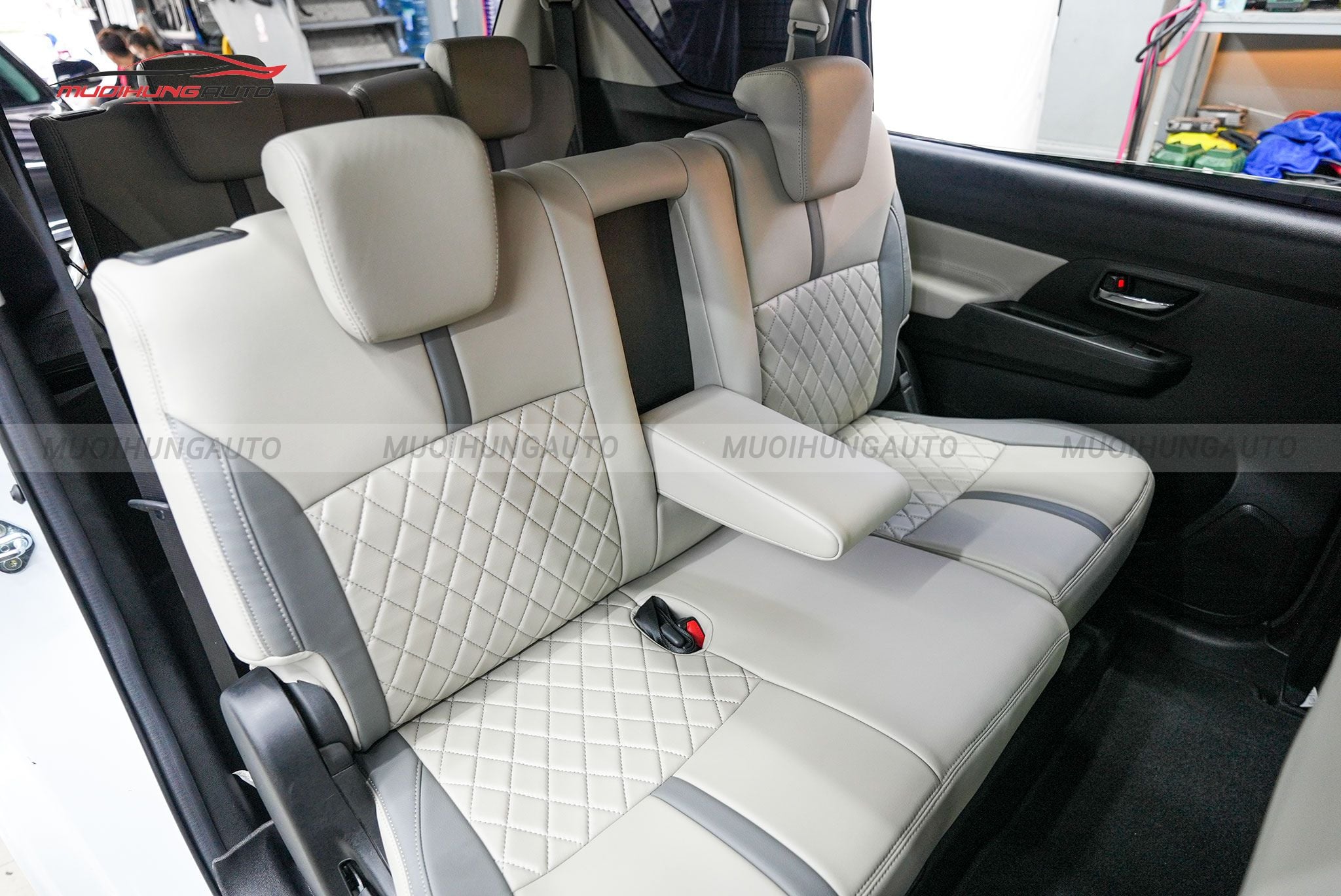 Bọc ghế da cho xe hơi Suzuki Ertiga 2024