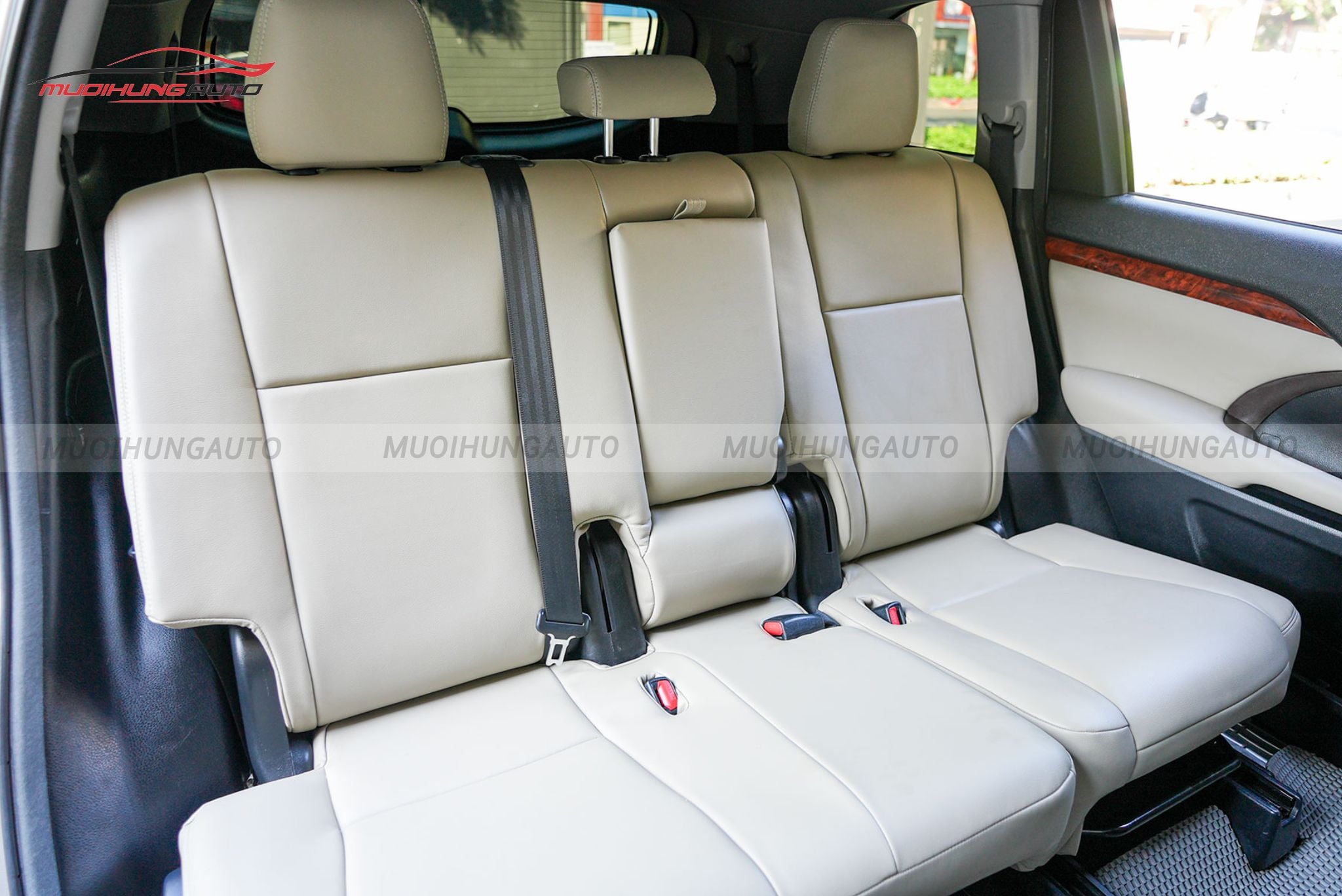 Bọc ghế da cho xe hơi Toyota Highlander 2015