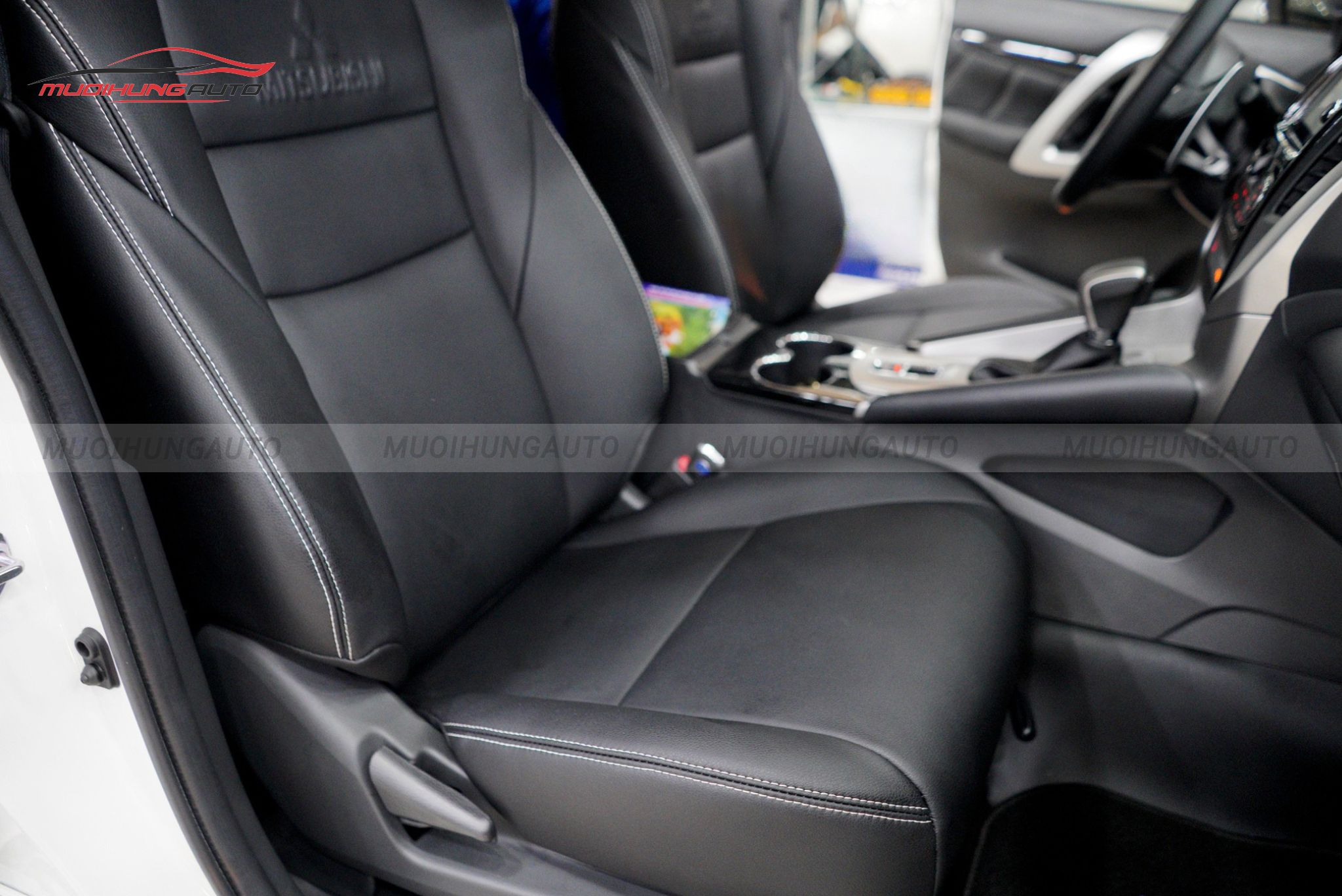 Bọc ghế da Mitsubishi Pajero Sport