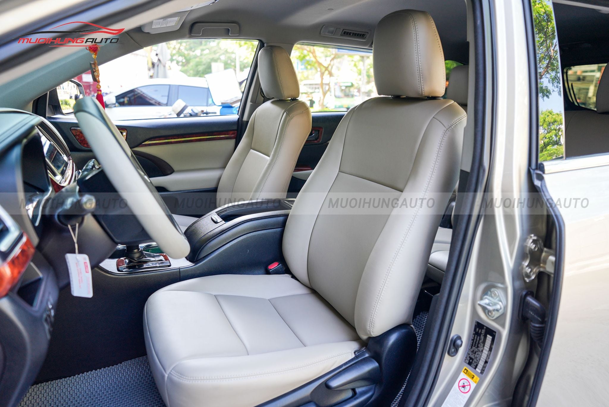 Bọc ghế da ô tô Toyota Highlander 2015