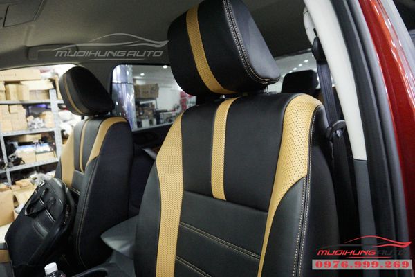Bọc ghế da  thay đổi màu nội thất Ford Ranger giá rẻ 02