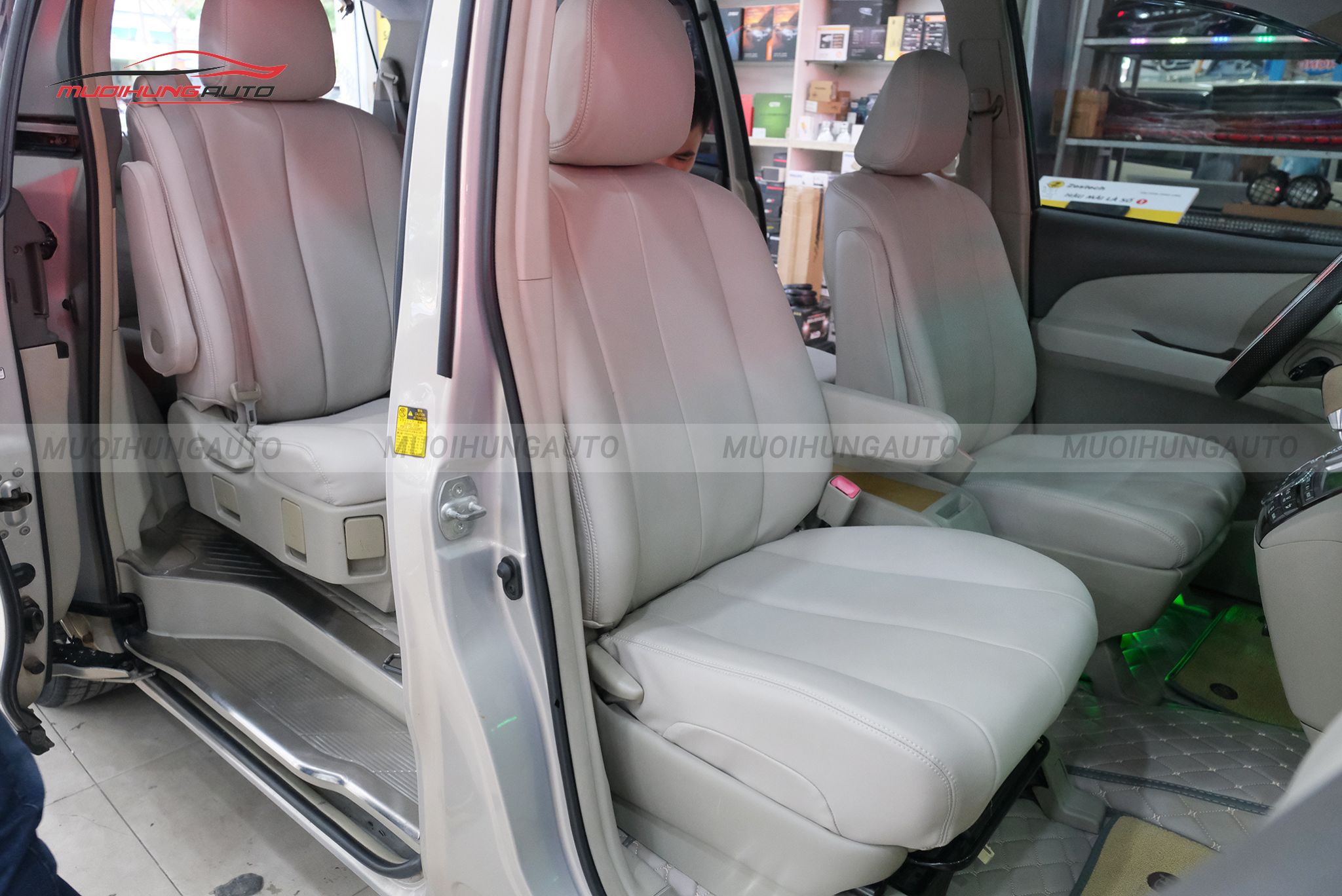 Bọc ghế da Toyota Previa