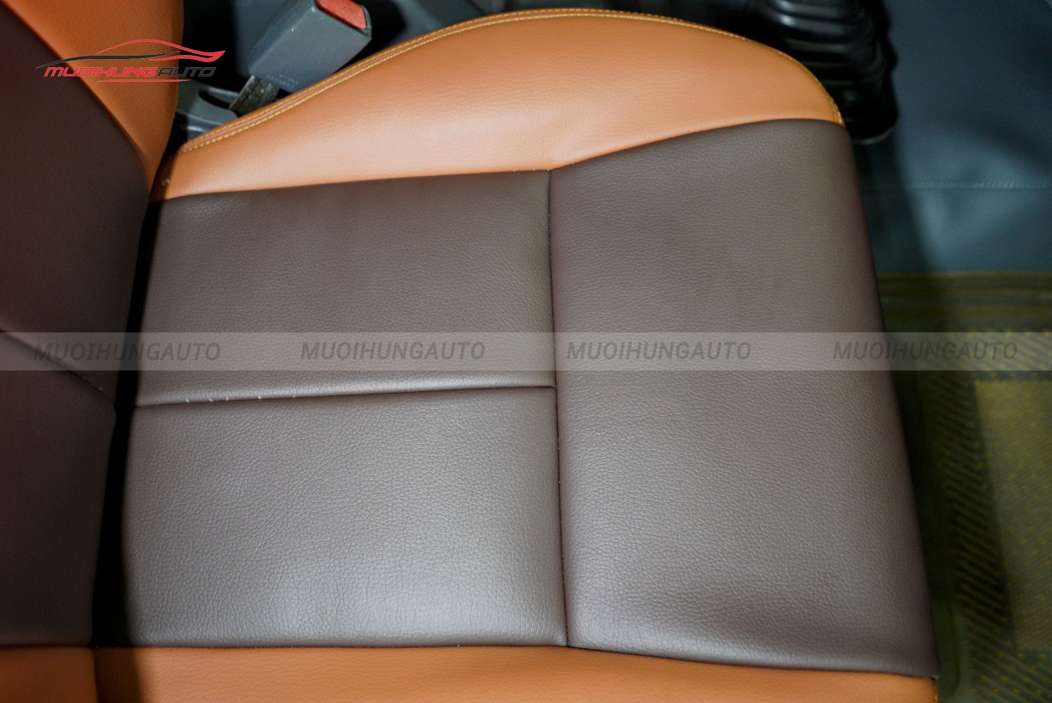 Bọc ghế da Toyota Zace