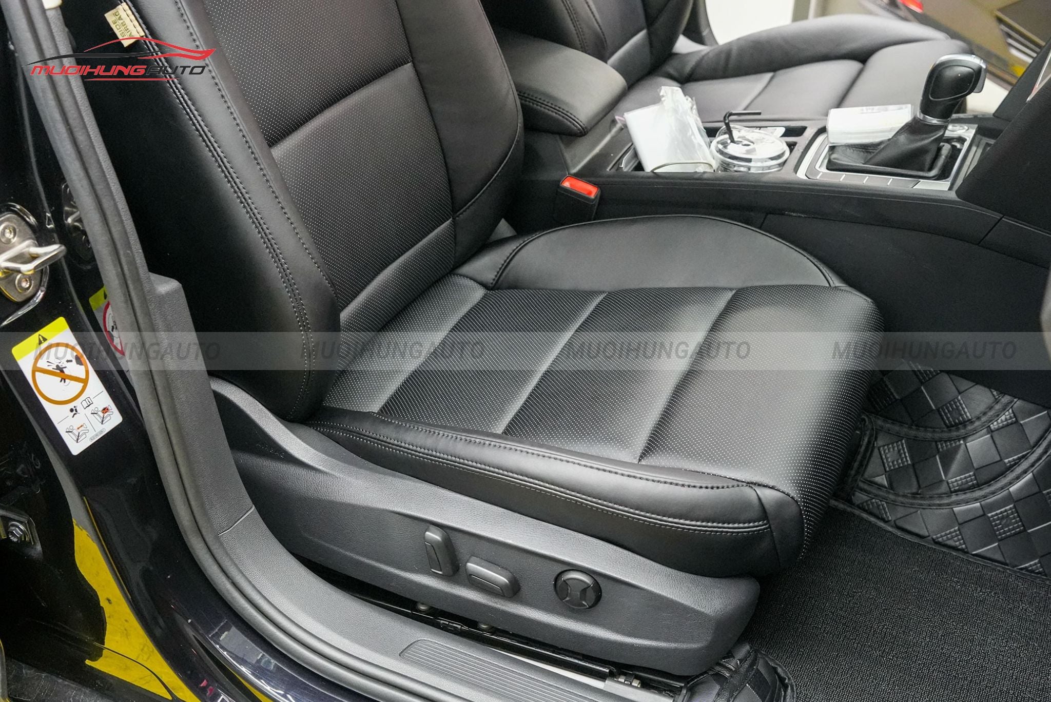 Bọc ghế da Volkswagen Passat 2018