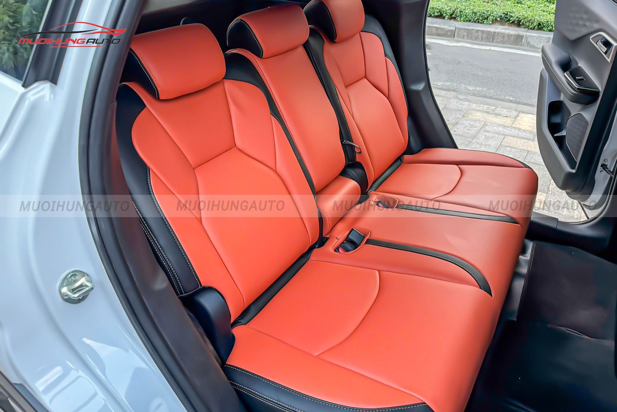 Bọc ghế da xe hơi Mitsubishi Xforce 2024