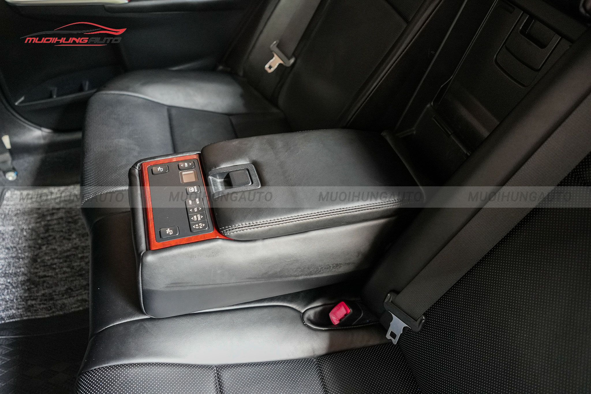 Bọc ghế da xe hơi Toyota Camry 2013