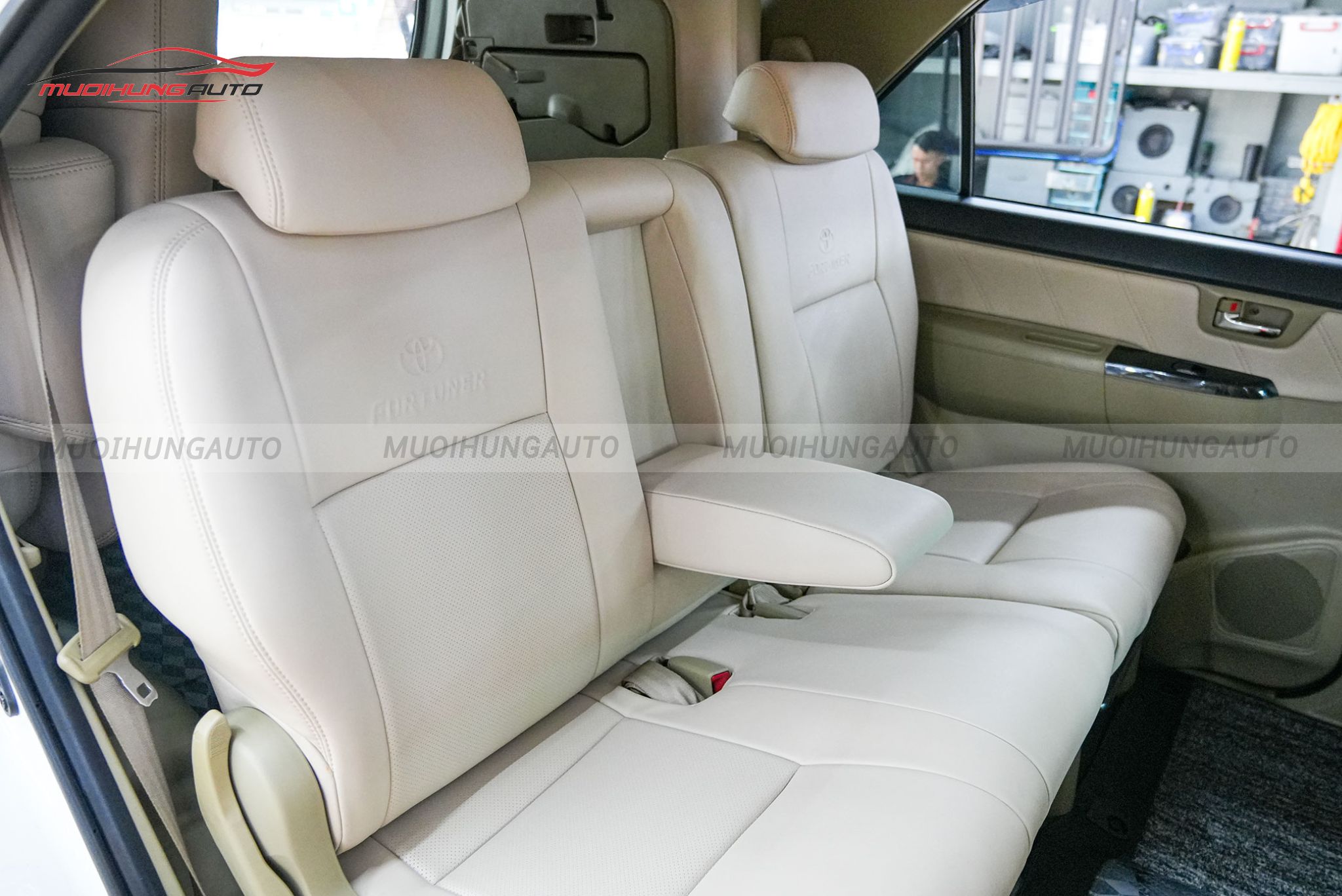Bọc ghế da xe hơi Toyota Fortuner 2015