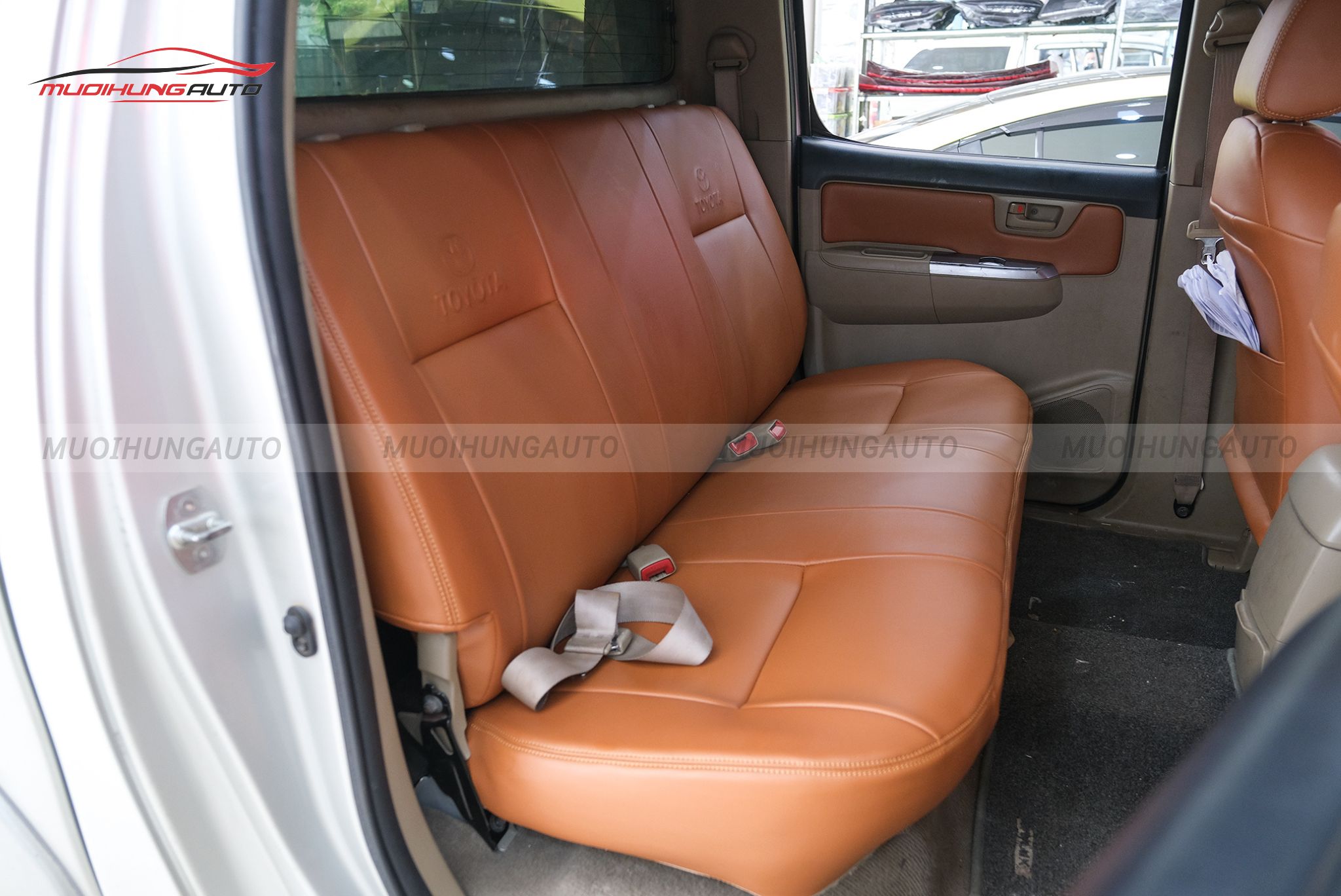 Bọc ghế da xe hơi Toyota Hilux