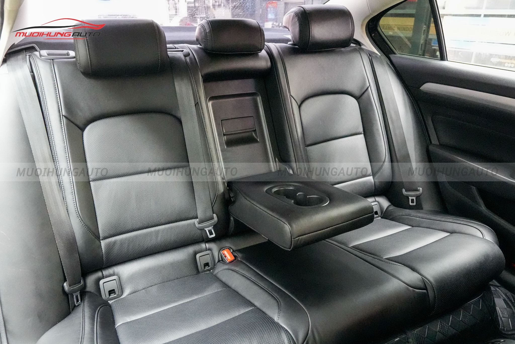 Bọc ghế da xe hơi Volkswagen Passat 2018