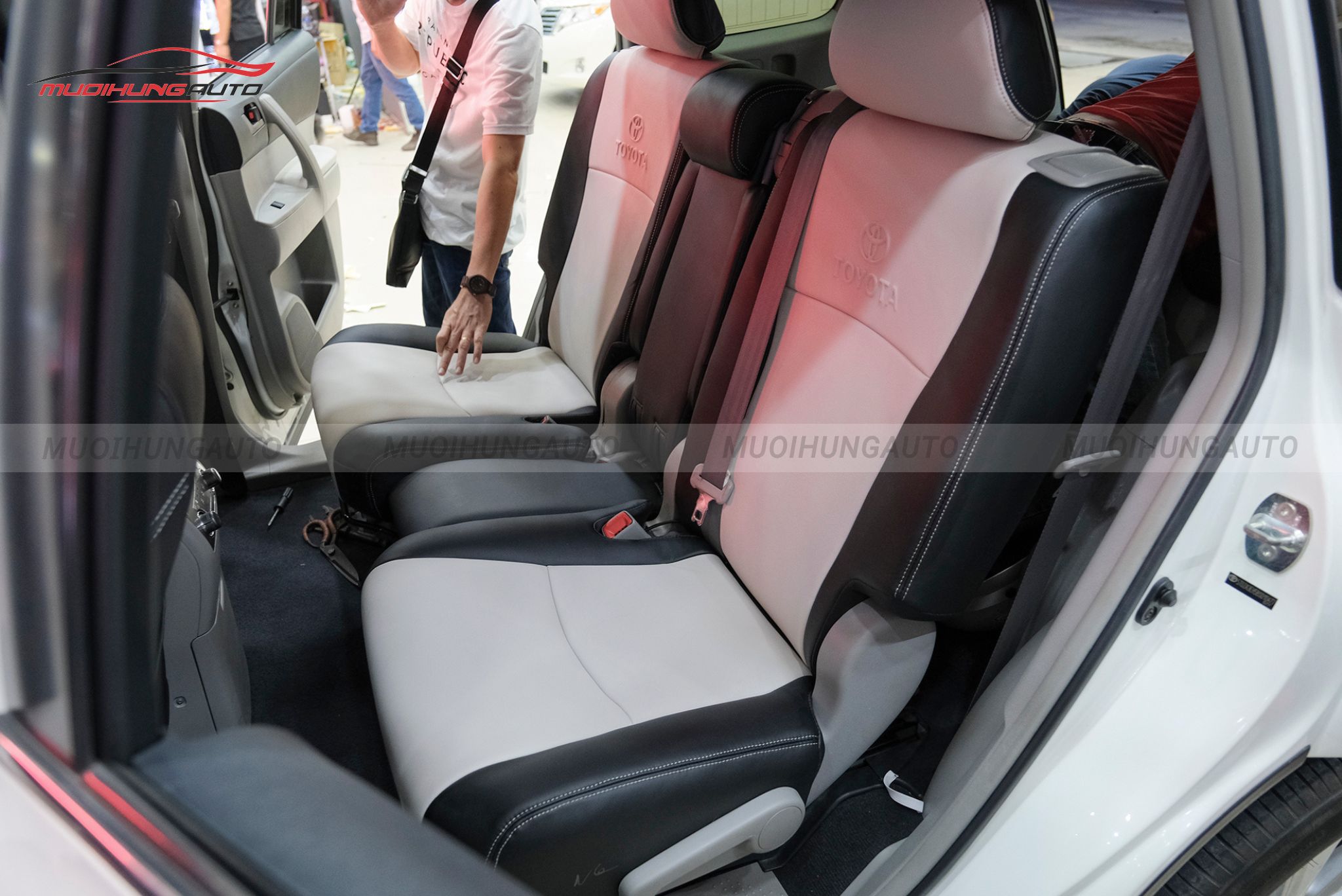 Bọc ghế da xe Toyota Highlander