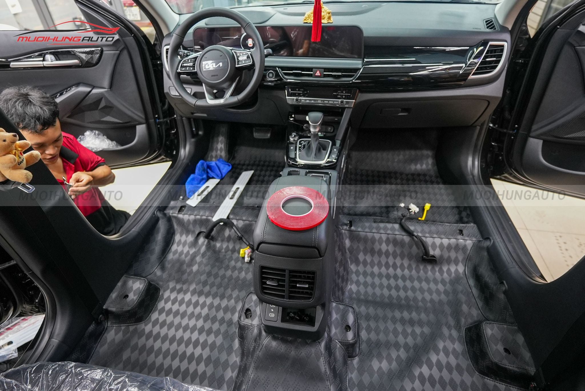 Bọc nguyên sàn Lavor cho xe Kia Seltos 2024