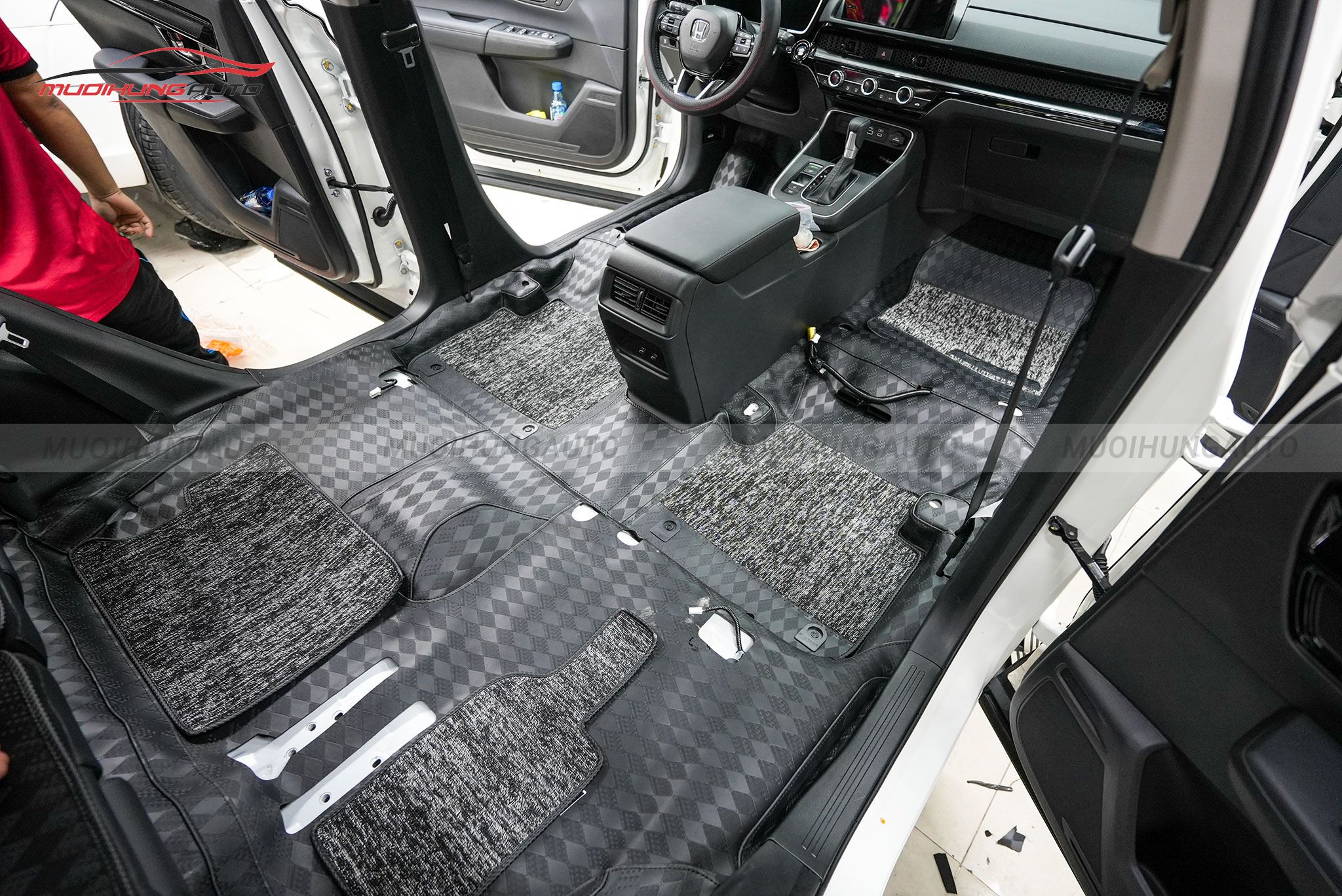 Bọc sàn Lavor cho ô tô Honda CRV 2024