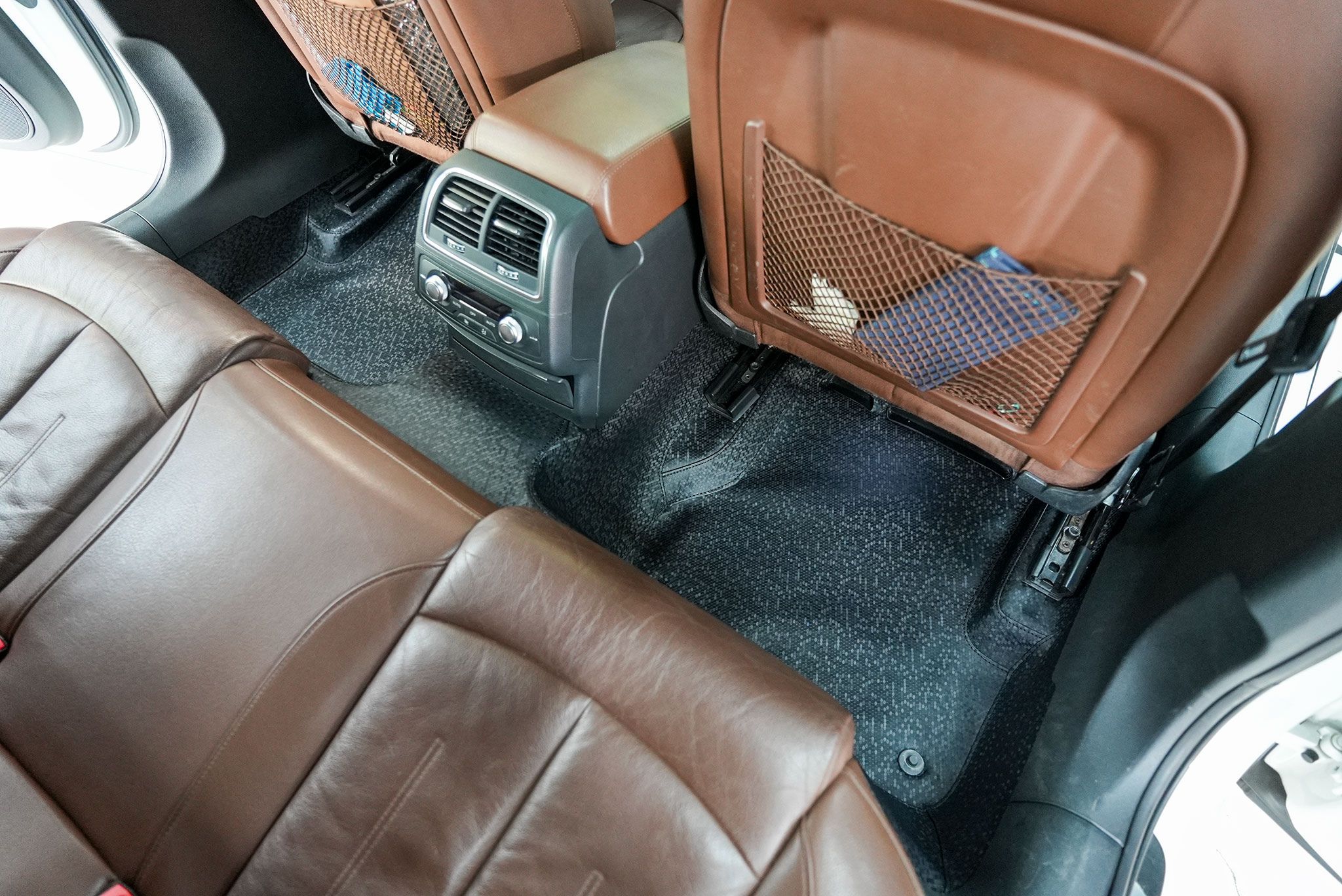 Bọc sàn Lavor cho xe Audi A6