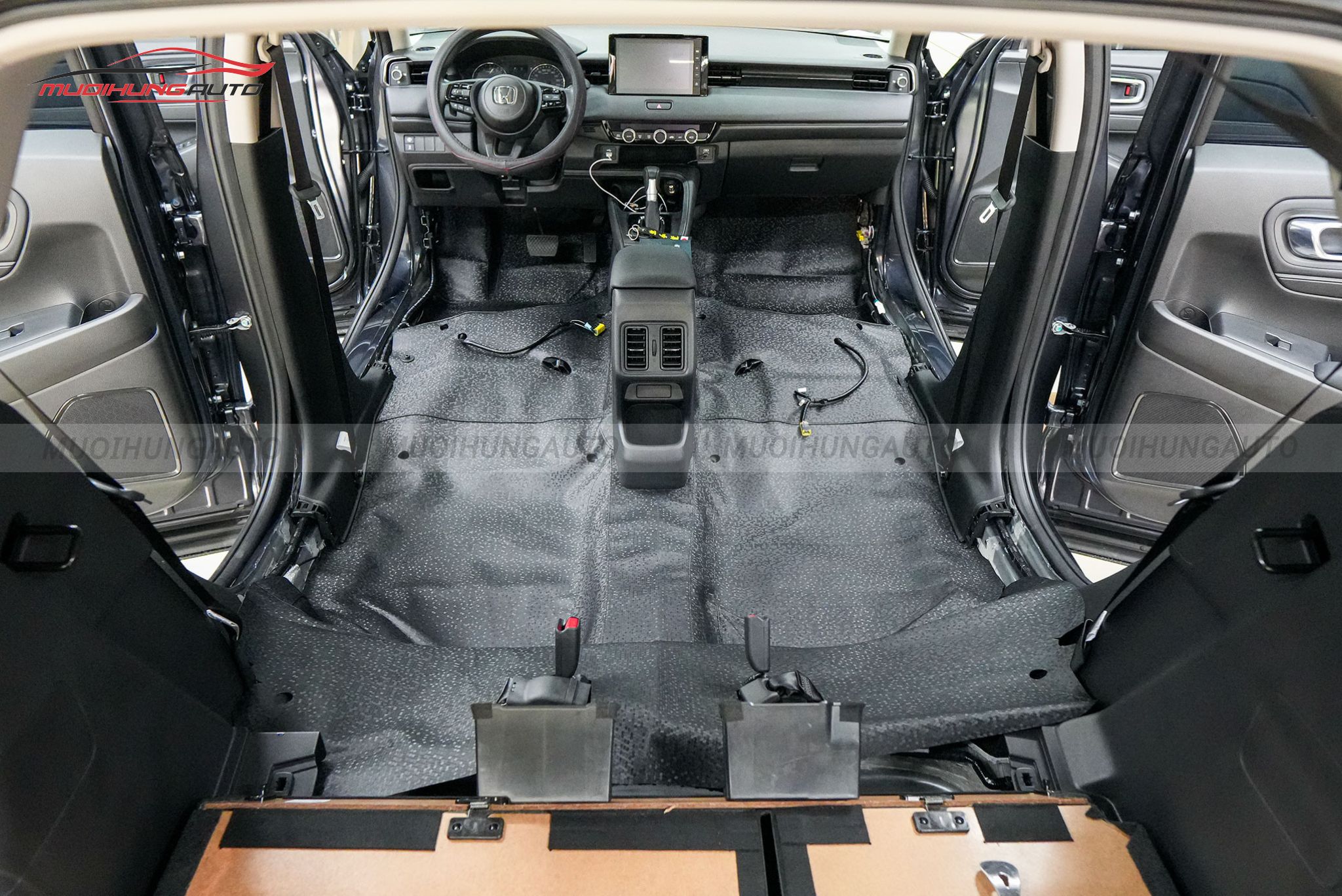 Bọc sàn Lavor ô tô Honda HRV 2024