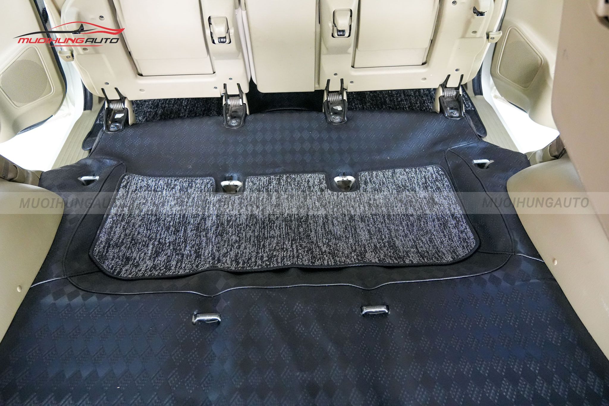 Bọc sàn Lavor ô tô Toyota Fortuner 2015