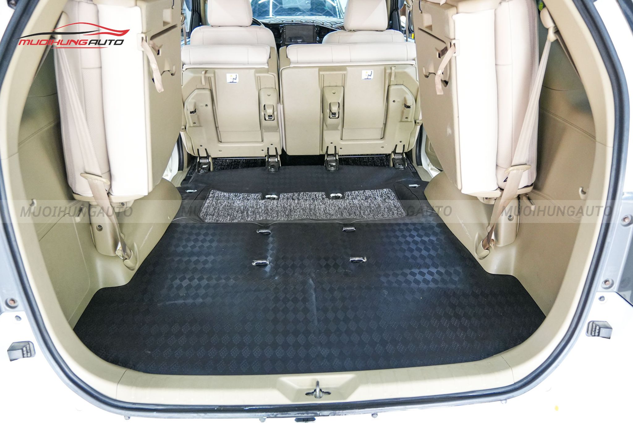 Bọc sàn Lavor Toyota Fortuner 2015