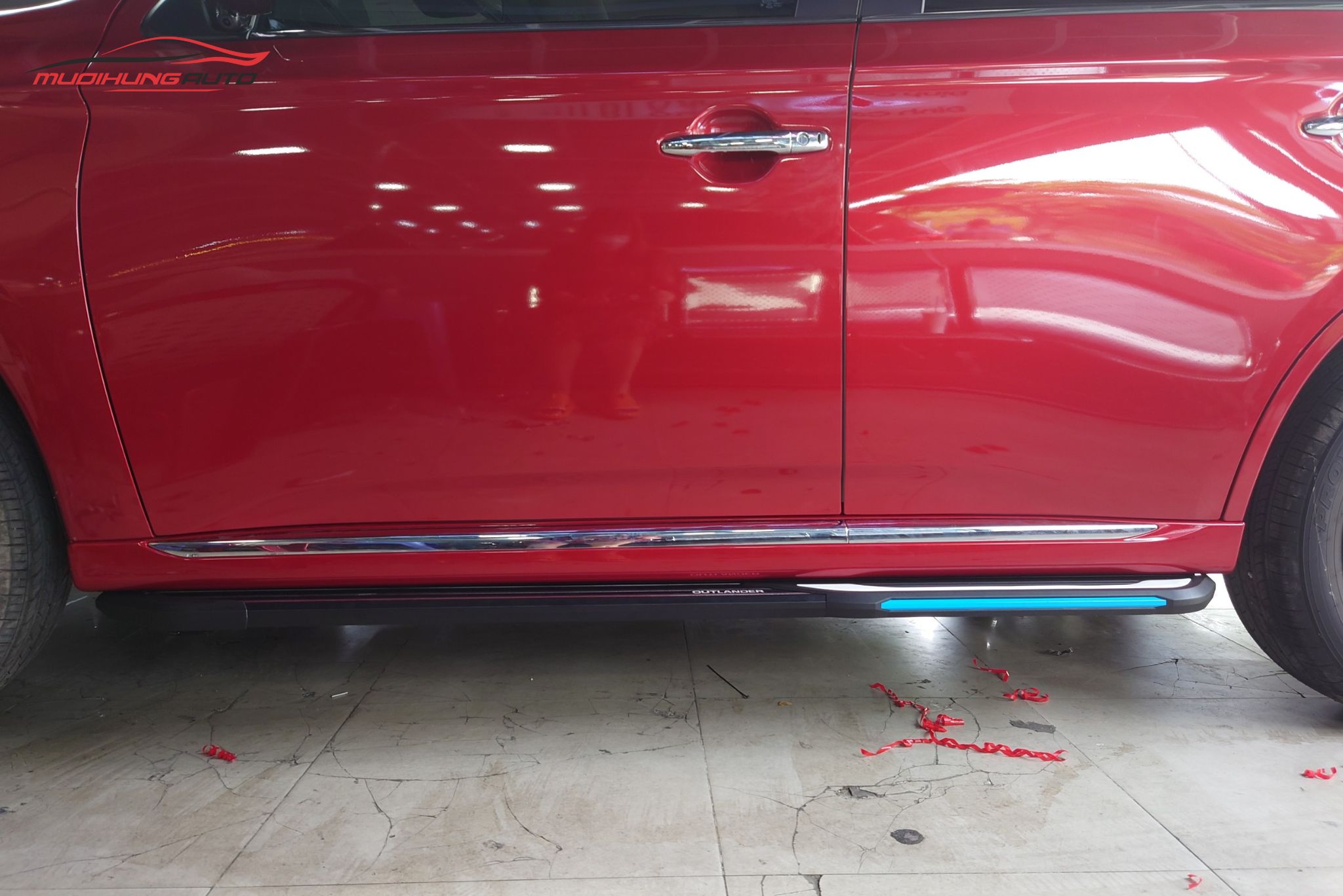 Top 10+ Mẫu Bệ Bước Mitsubishi Outlander Bền Đẹp Nhất 2025