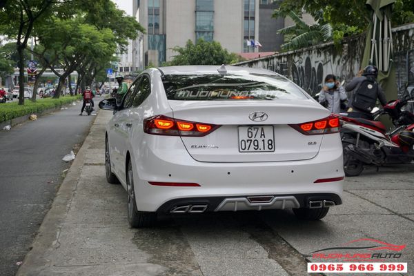 Các mẫu Líp cản sau zin theo xe ELANTRA đẹp nhất 09