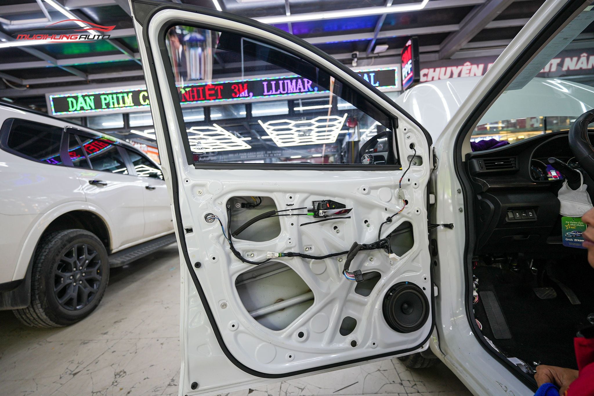 Cách âm 4 cánh cửa Suzuki Ertiga 2024