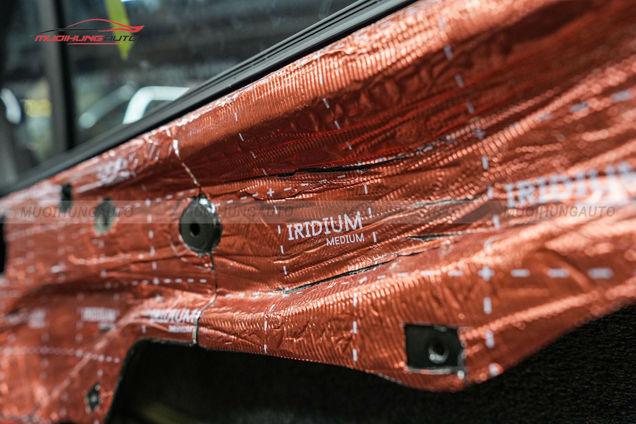 Cách âm 4 cánh cửa xe Kia Carnival 2025