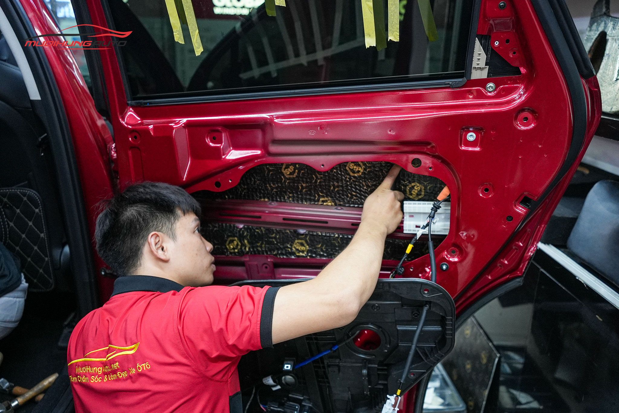 Cách âm 4 cánh cửa xe Kia Sorento 2023