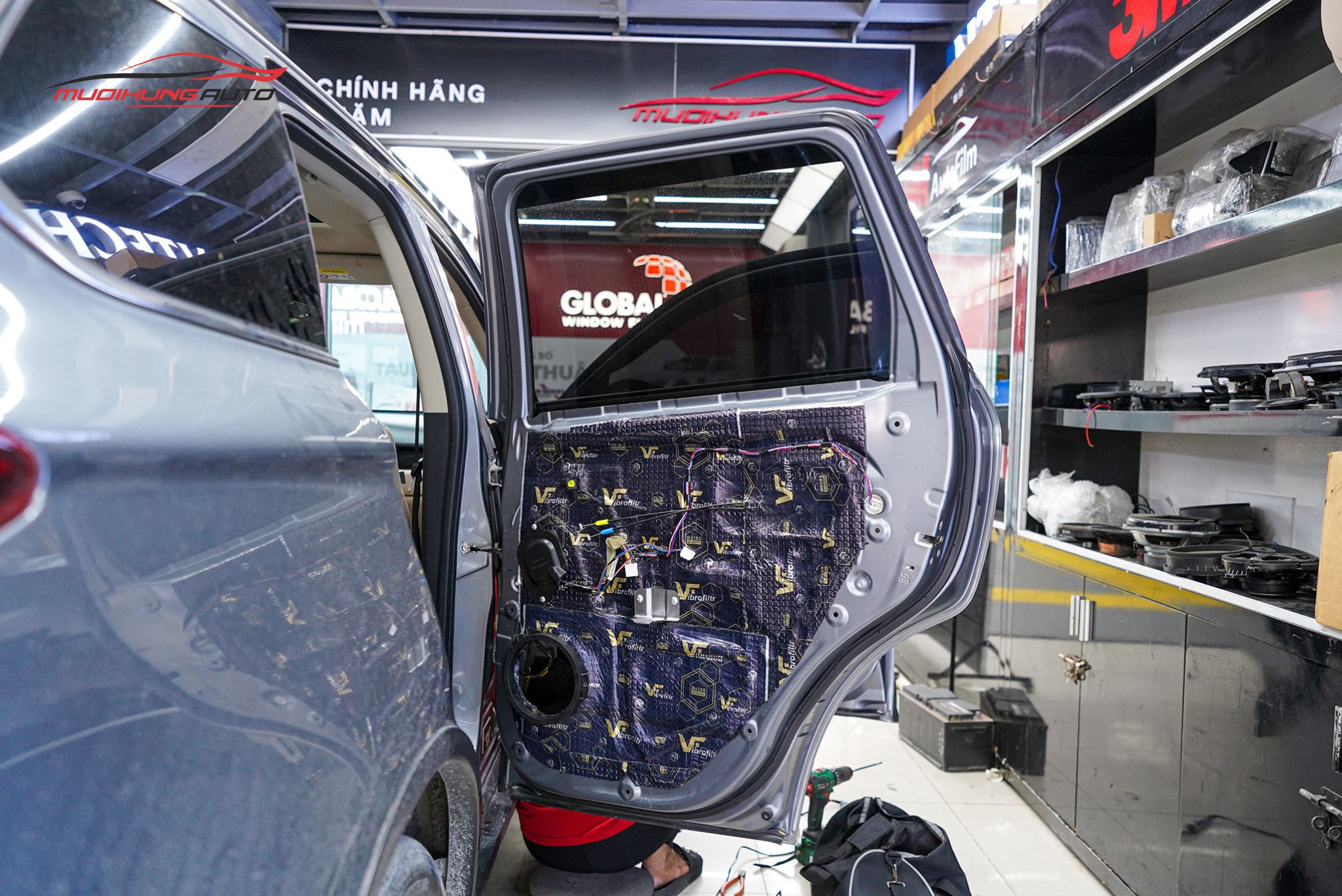 Cách âm 4 cánh cửa xe Mitsubishi Outlander 2020