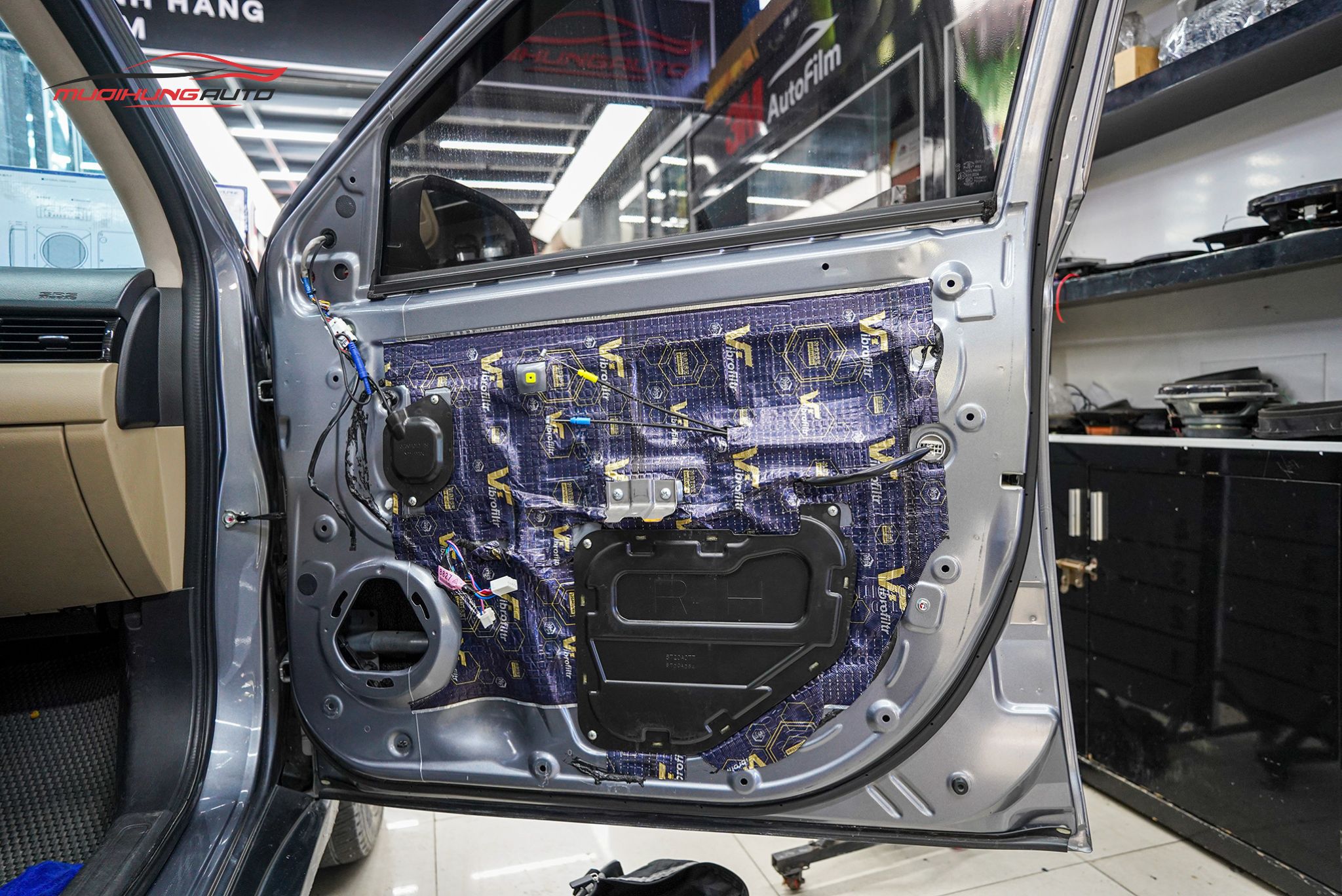 Cách âm 4 cửa xe Mitsubishi Outlander 2020