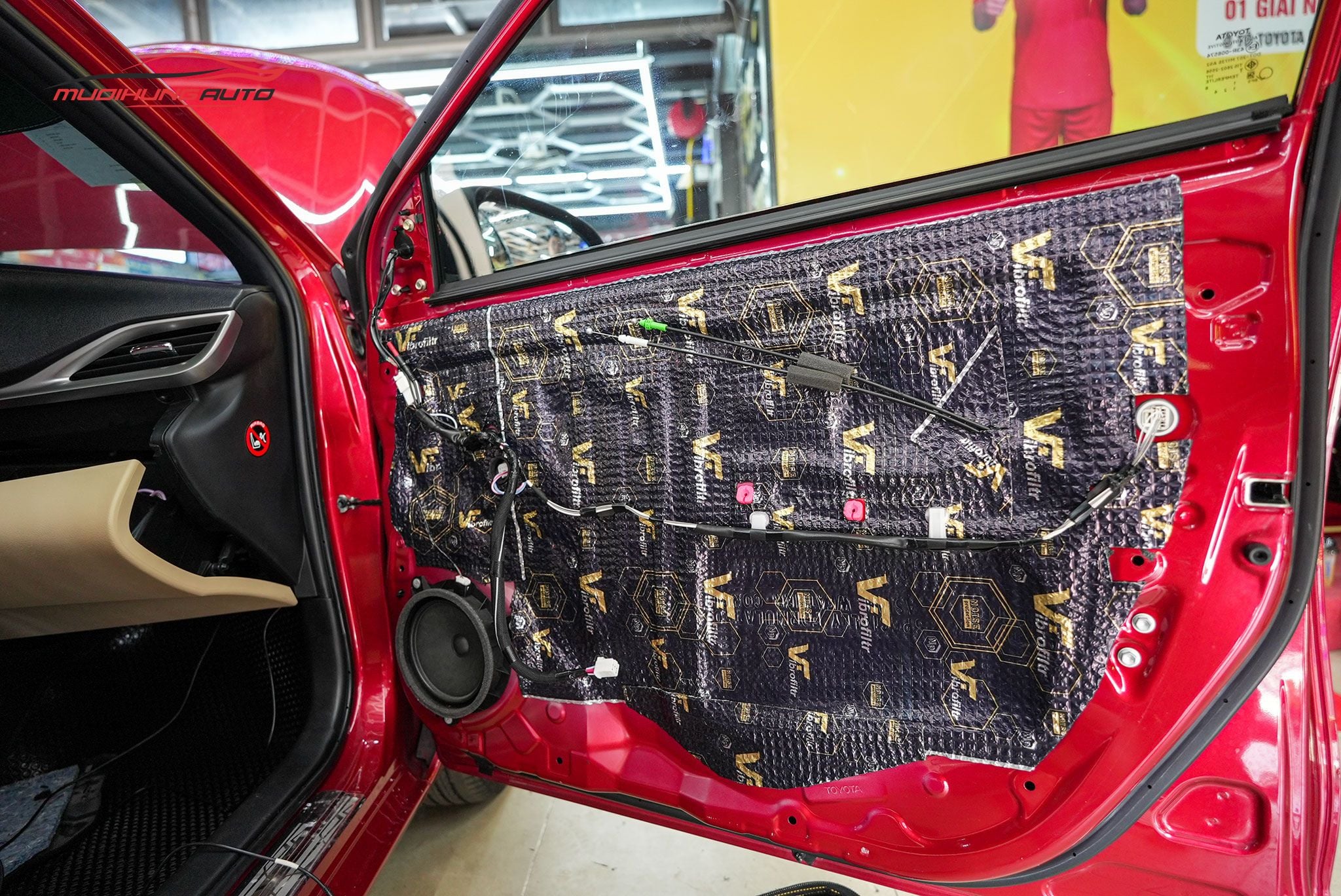 Cách âm 4 cửa xe Toyota Yaris 2023